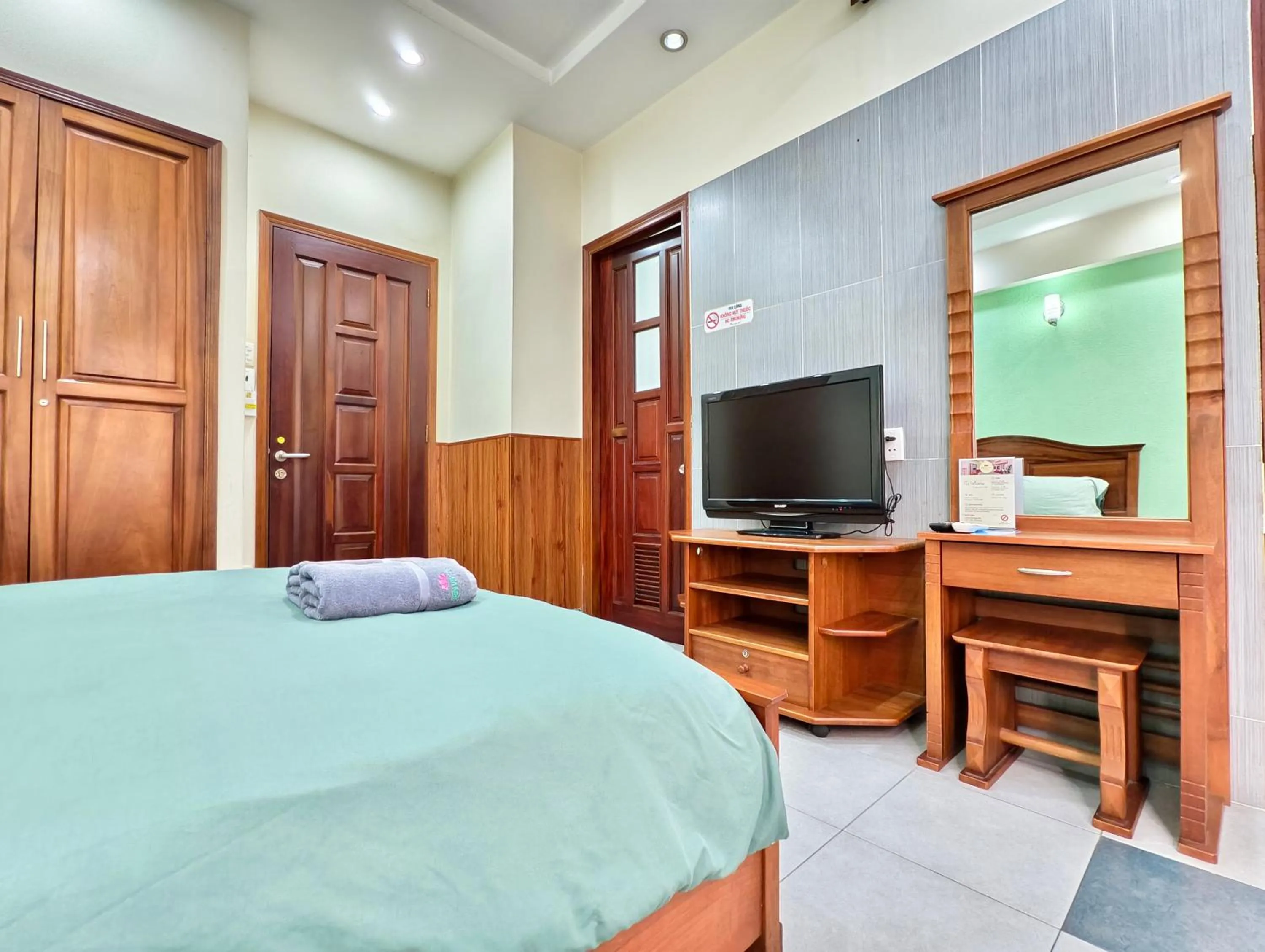 Bed in Sen Vivian Home