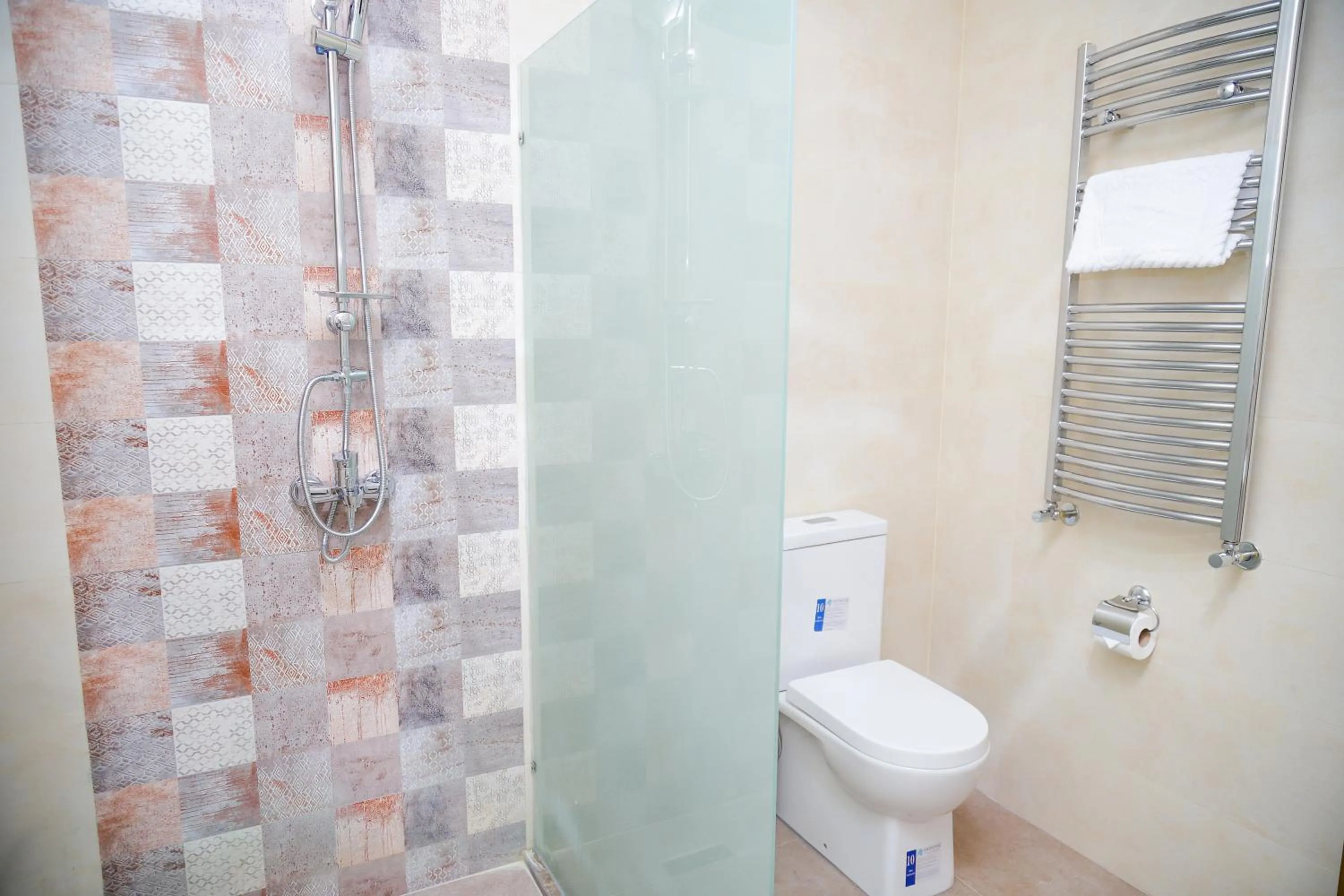 Shower in Anatolia Hotel Baku