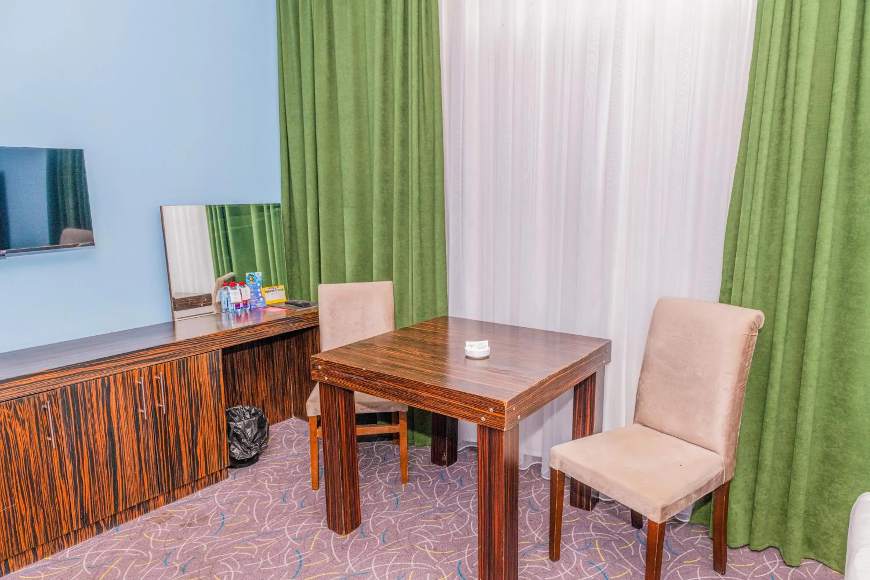 Living room in Anatolia Hotel Baku