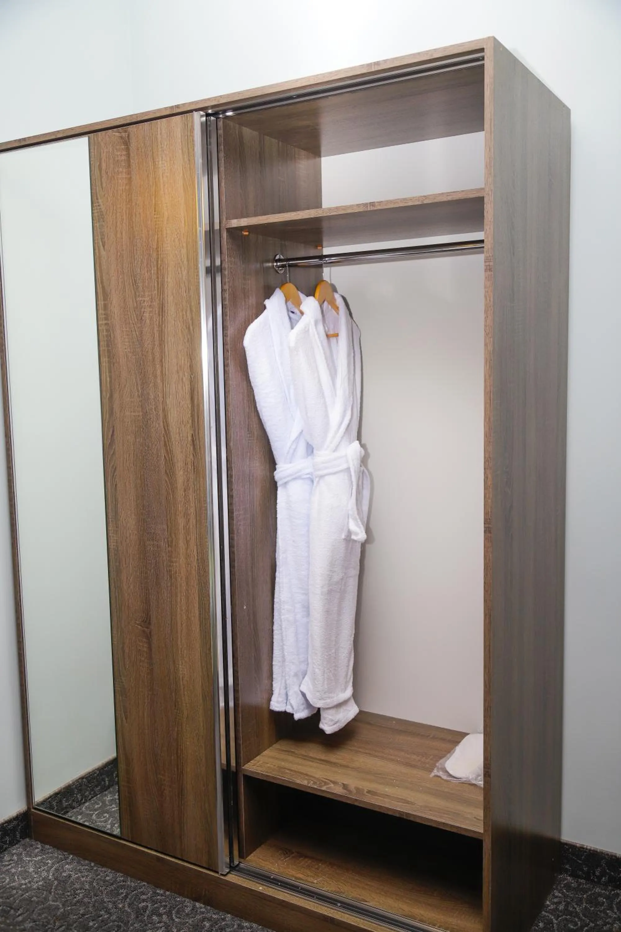 wardrobe in Anatolia Hotel Baku