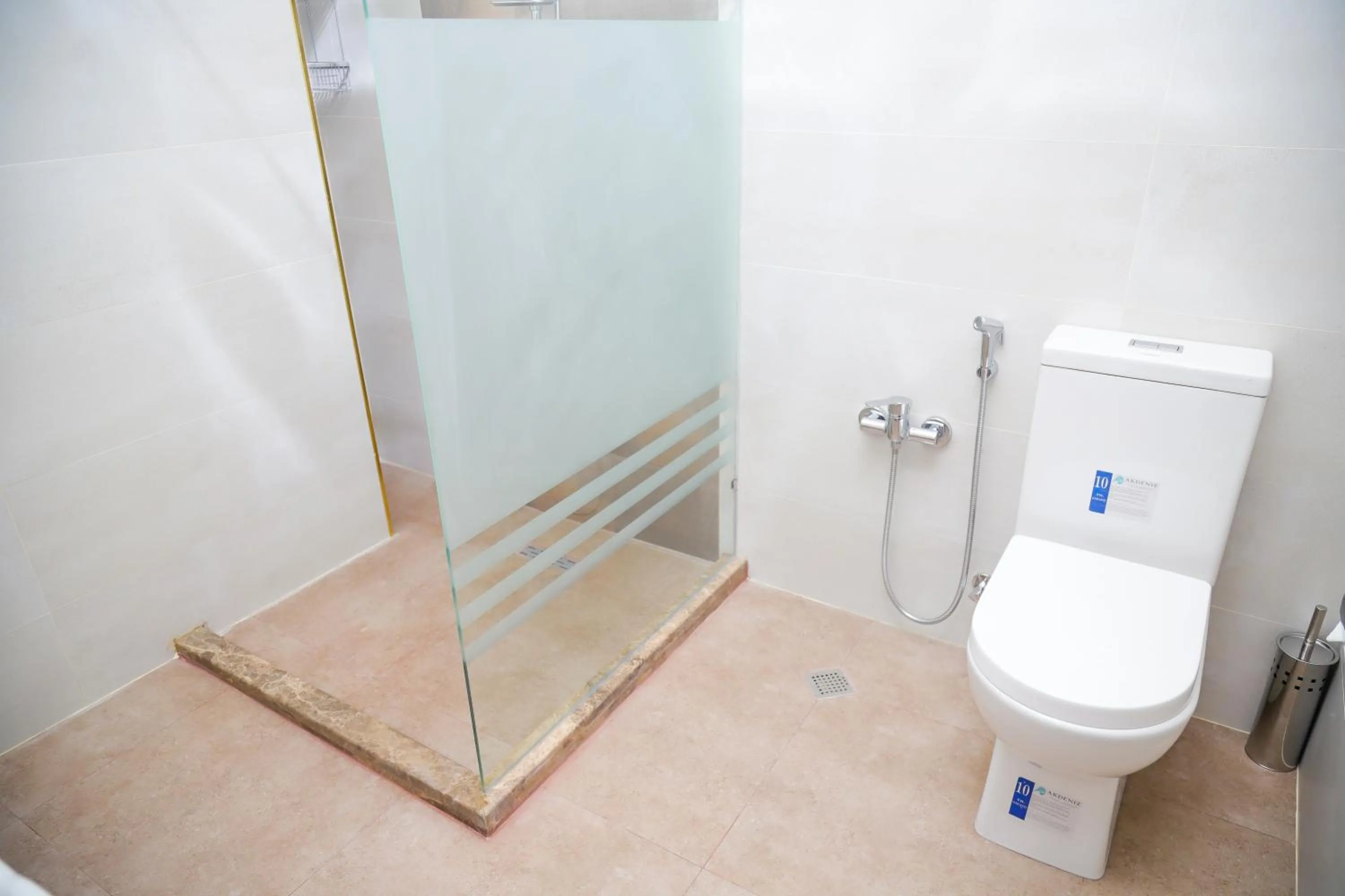 Shower in Anatolia Hotel Baku