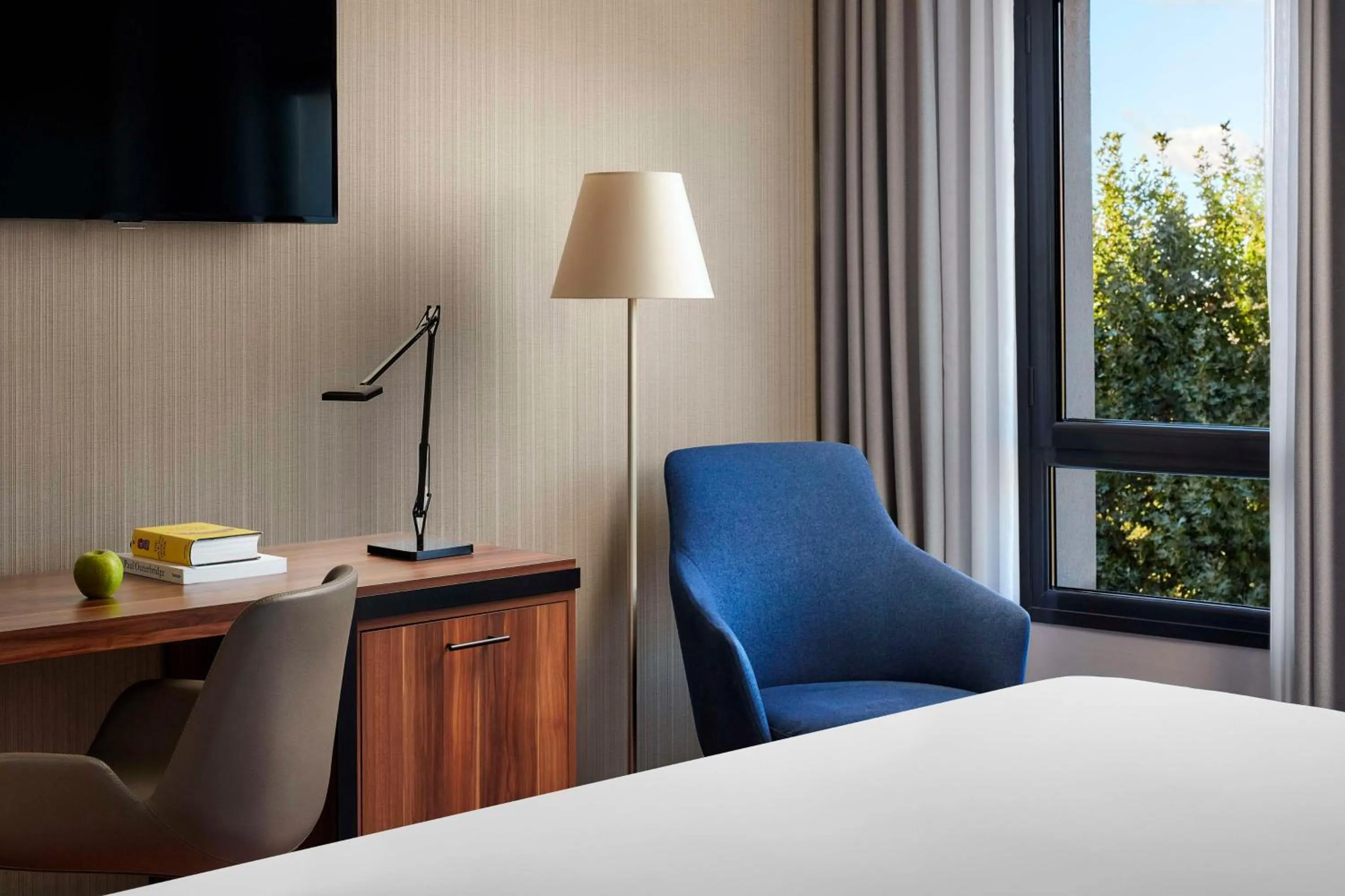 Bedroom, Bed in NH Ciudad de Cuenca