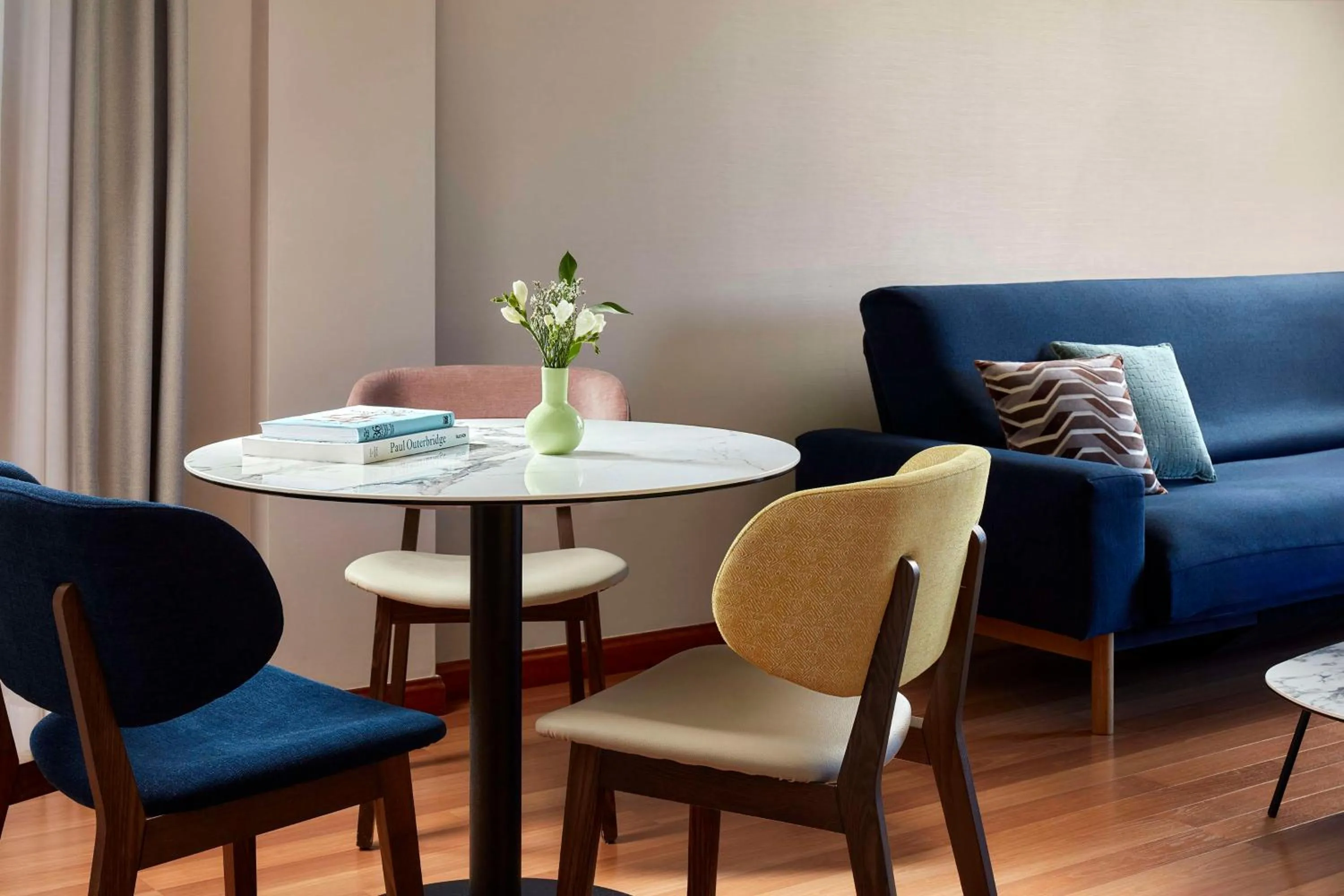 Photo of the whole room in NH Ciudad de Cuenca