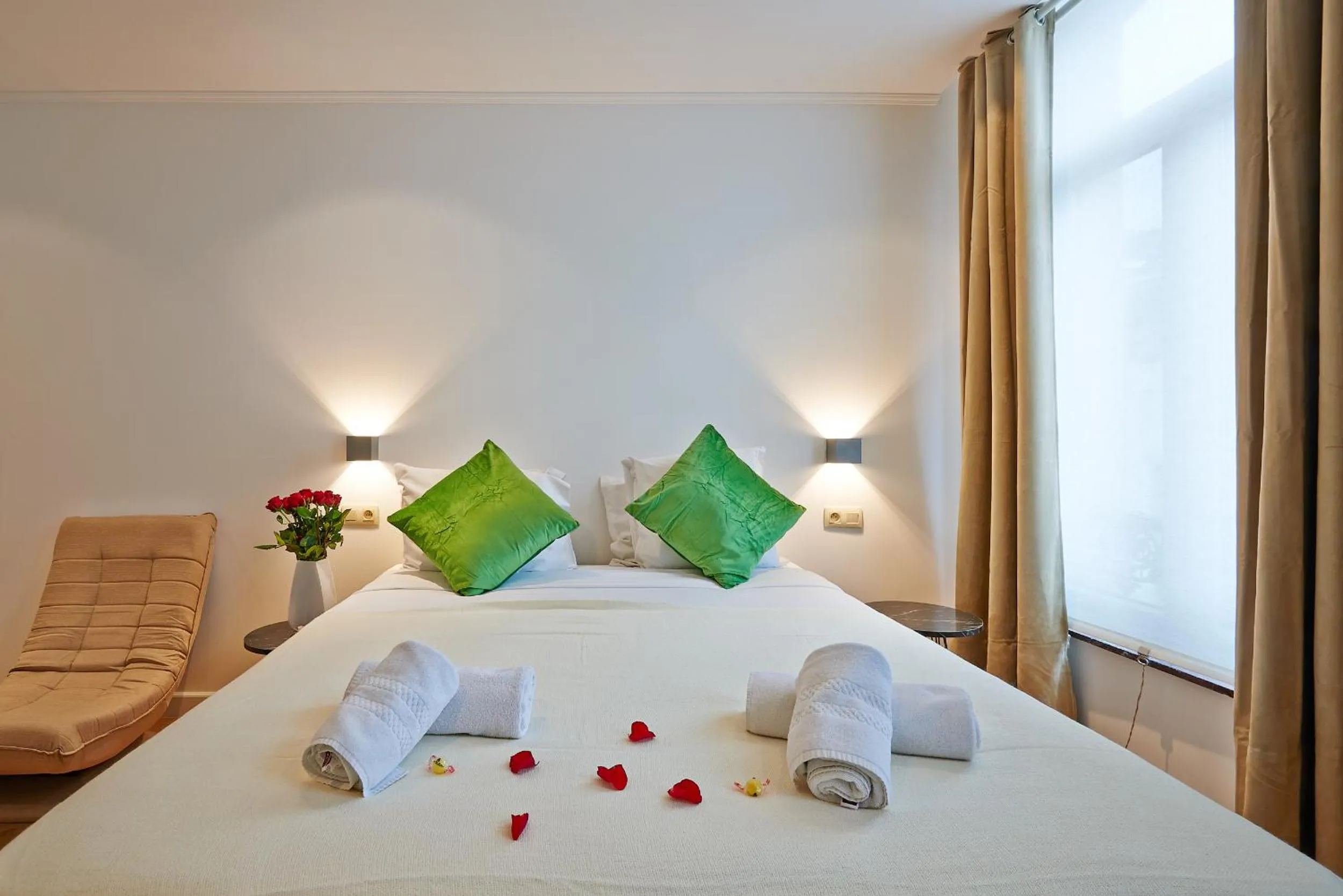 Photo of the whole room, Bed in Hotel Les Ecrins