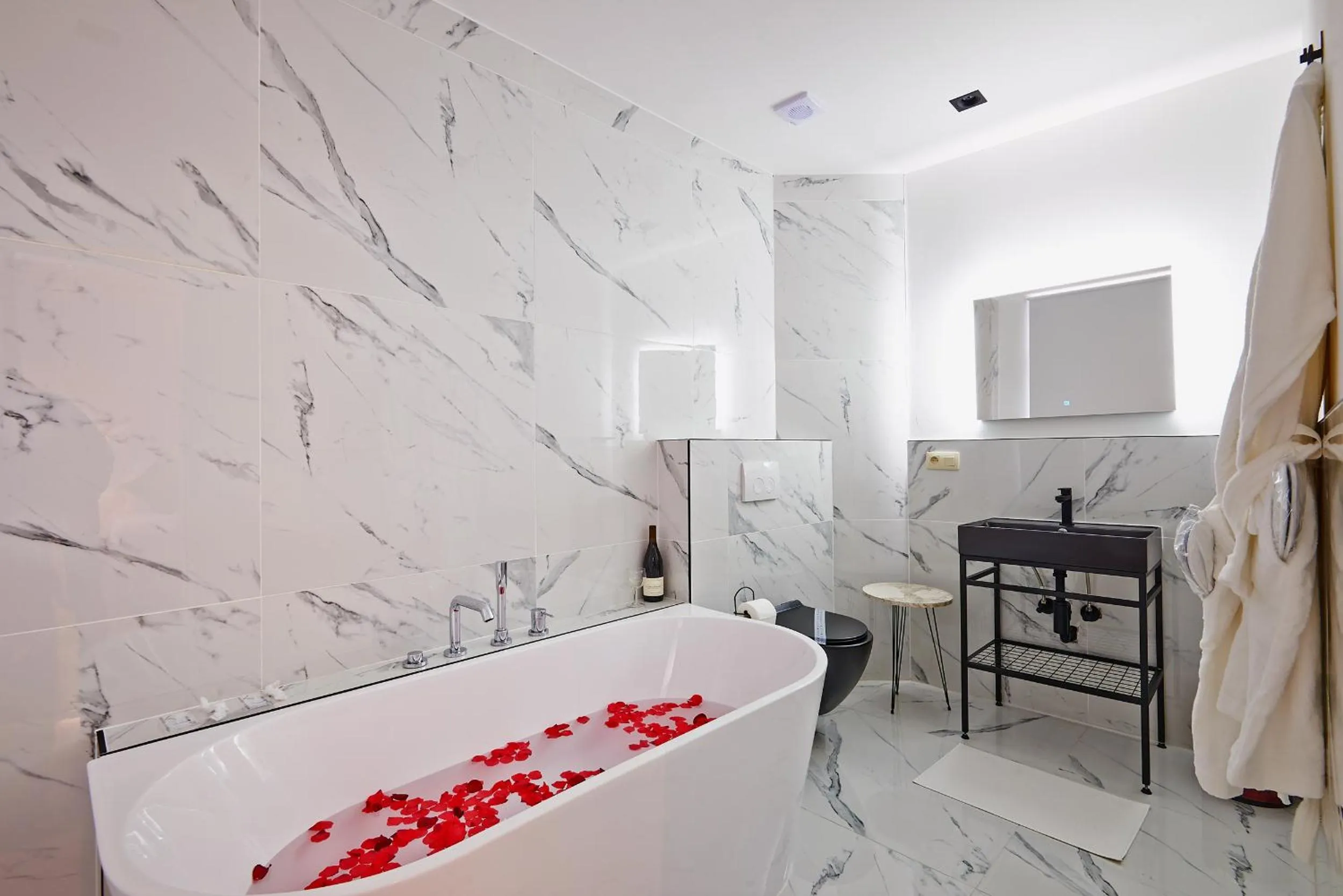 Bathroom in Hotel Les Ecrins