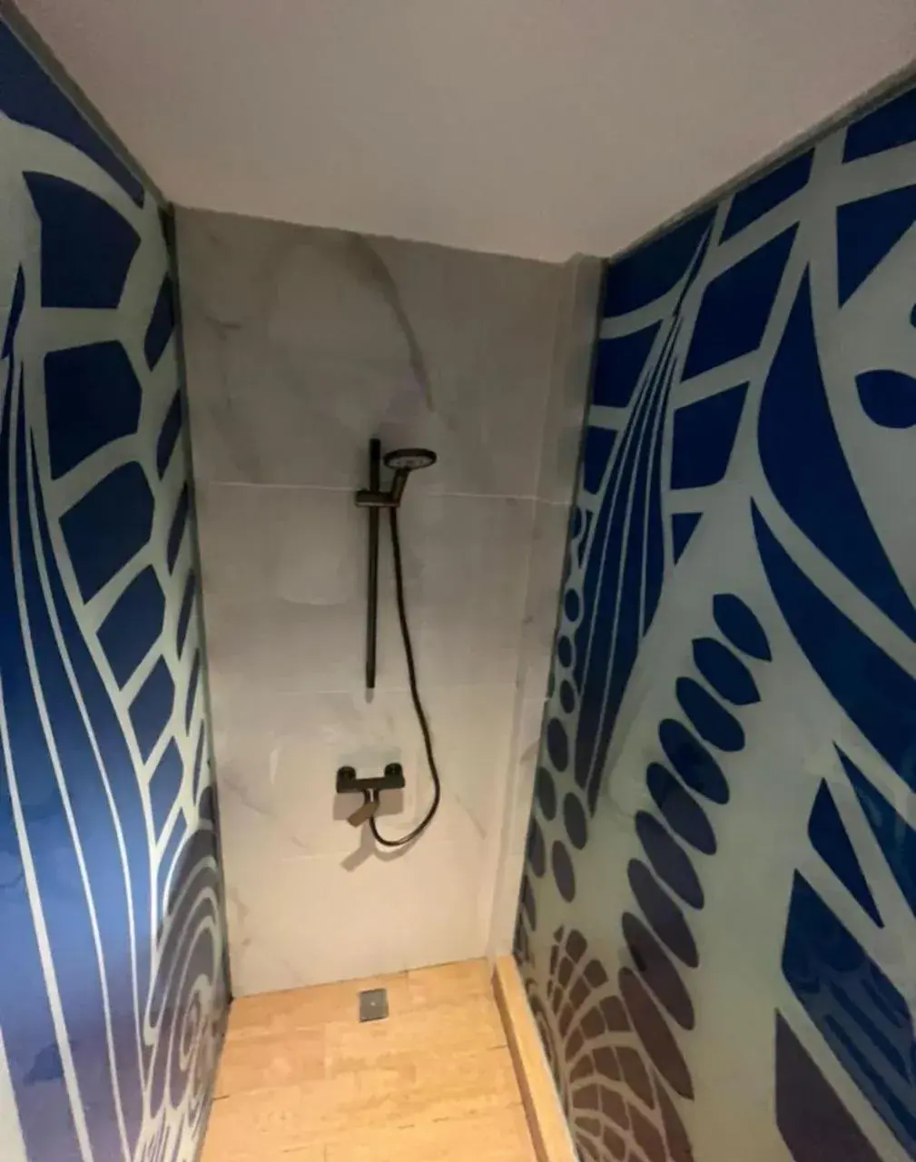 Wing Tat Grand Hotel Wing Tat Grand Hotel