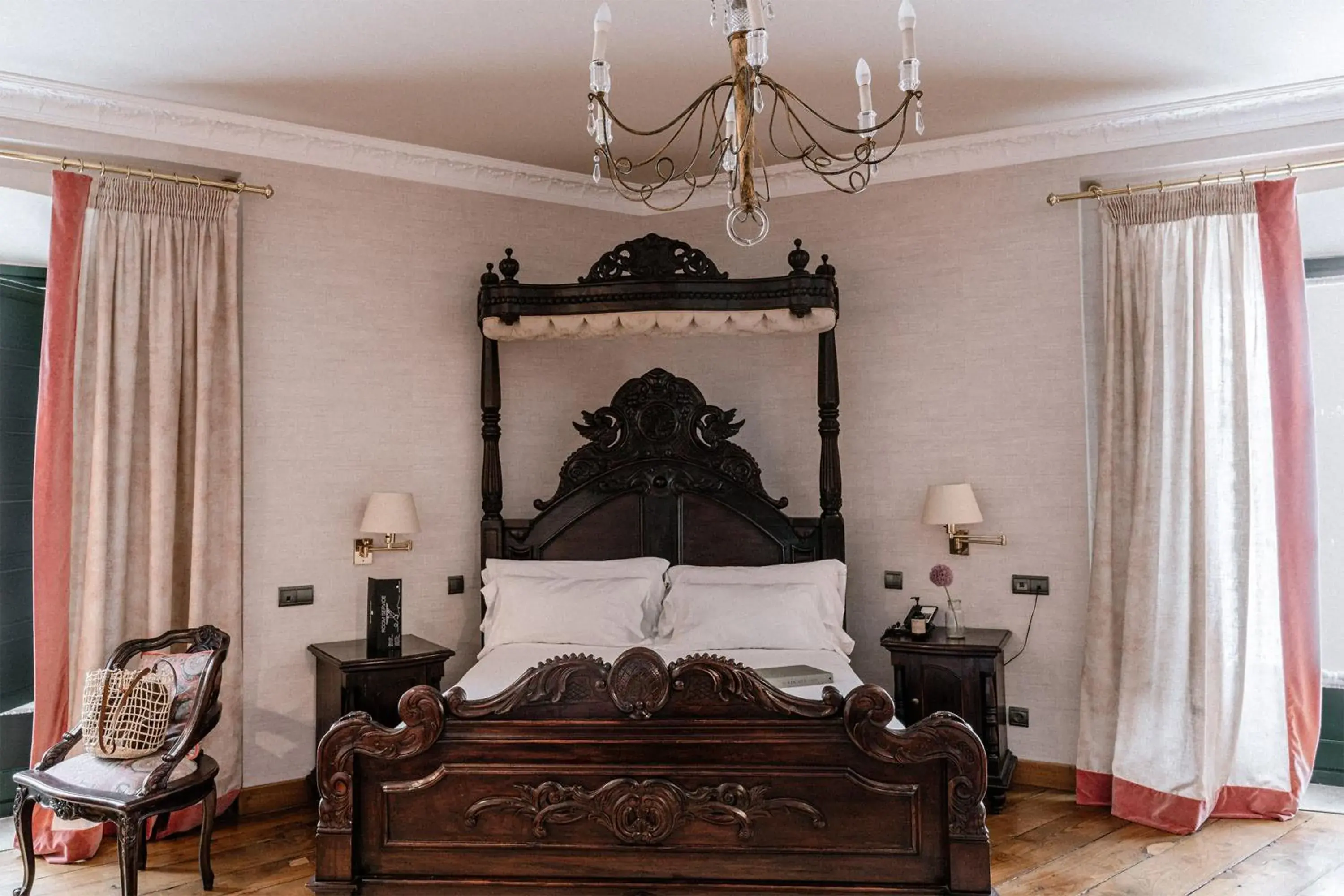 Bed in Palacio de Avilés Affiliated by Meliá Bed in Palacio de Avilés Affiliated by Meliá