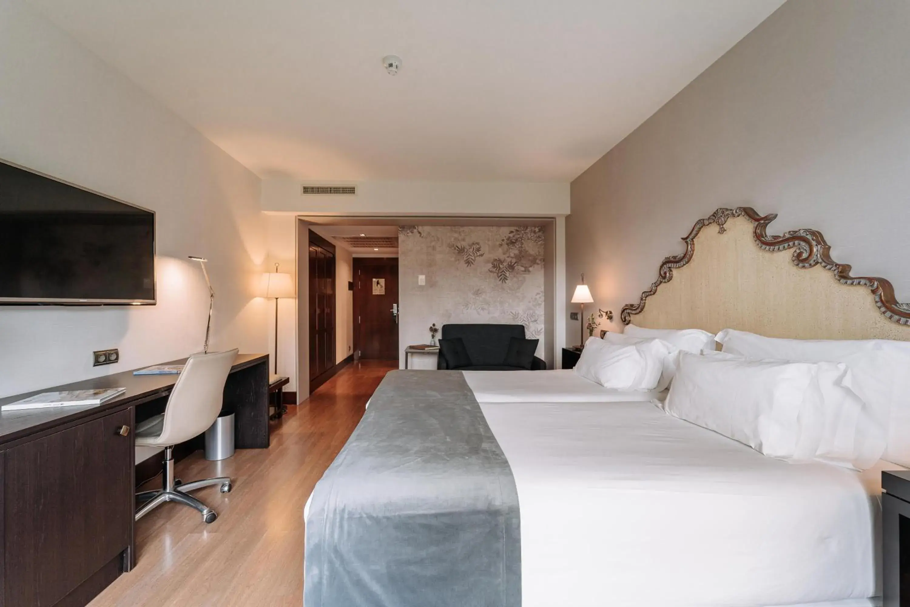 Bedroom, Bed in Palacio de Aviles Affiliated By Melia Bedroom, Bed in Palacio de Aviles Affiliated By Melia