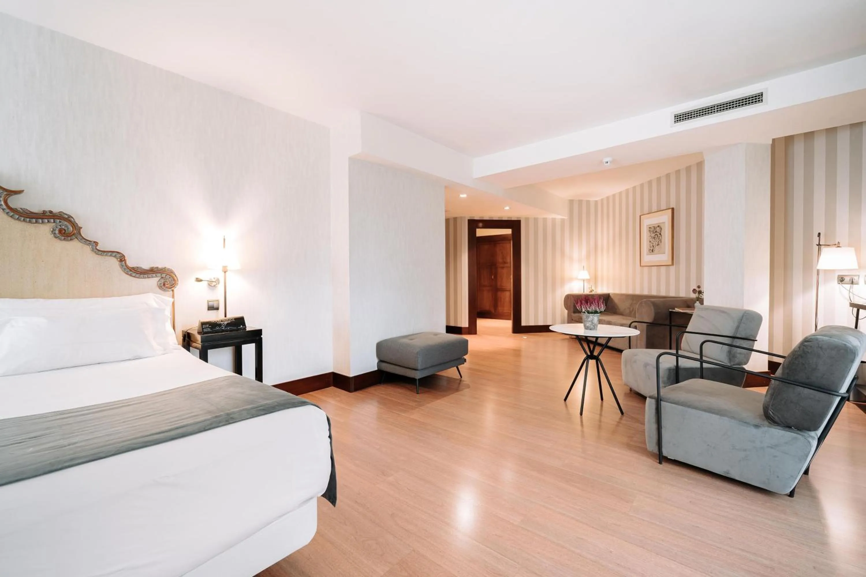 Property building, Bed in Palacio de Avilés Affiliated by Meliá