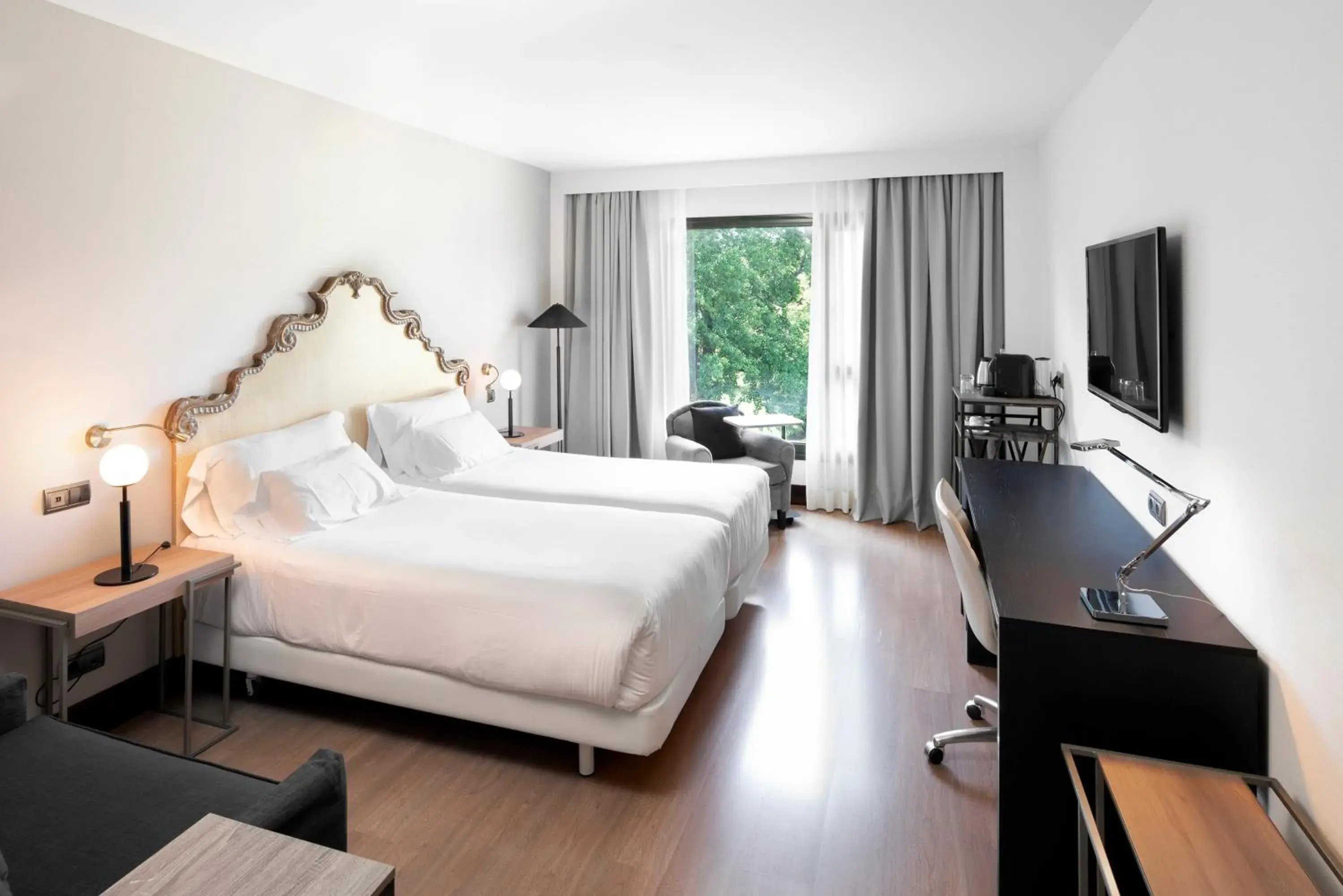 Bedroom, Bed in Palacio de Aviles Affiliated By Melia Bedroom, Bed in Palacio de Aviles Affiliated By Melia