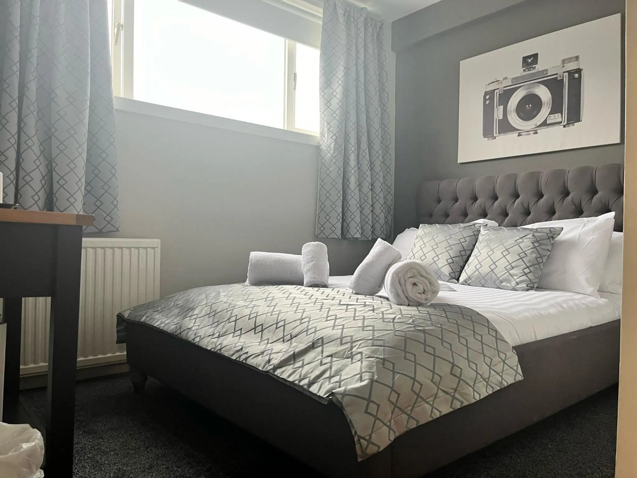 Bed in Laurel Bank Hotel