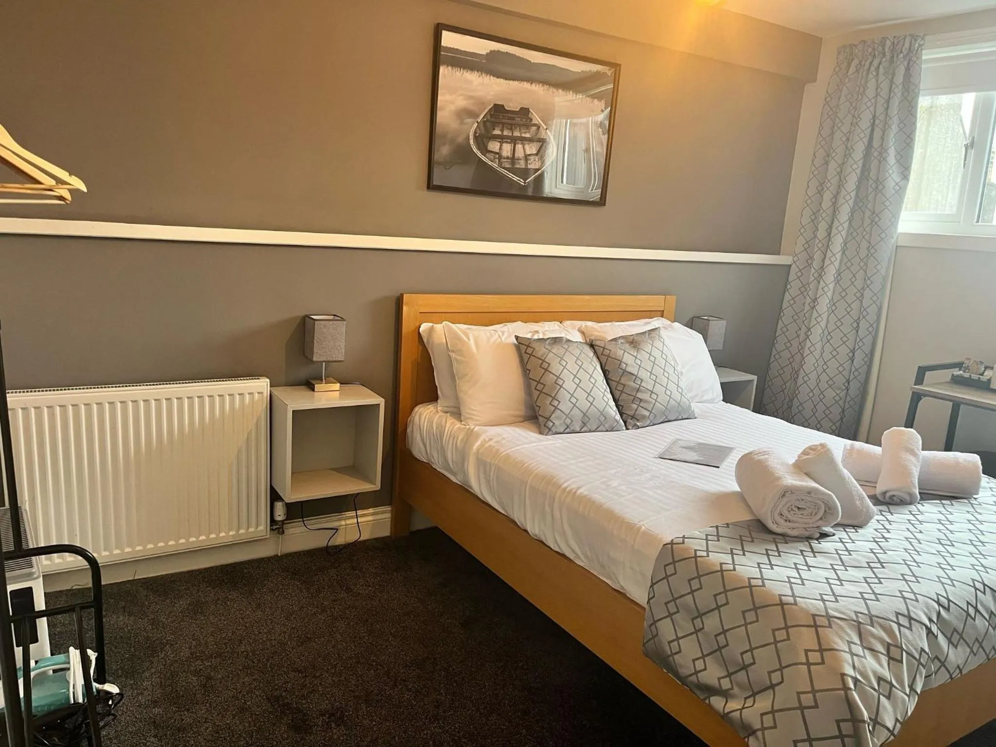 Bed in Laurel Bank Hotel