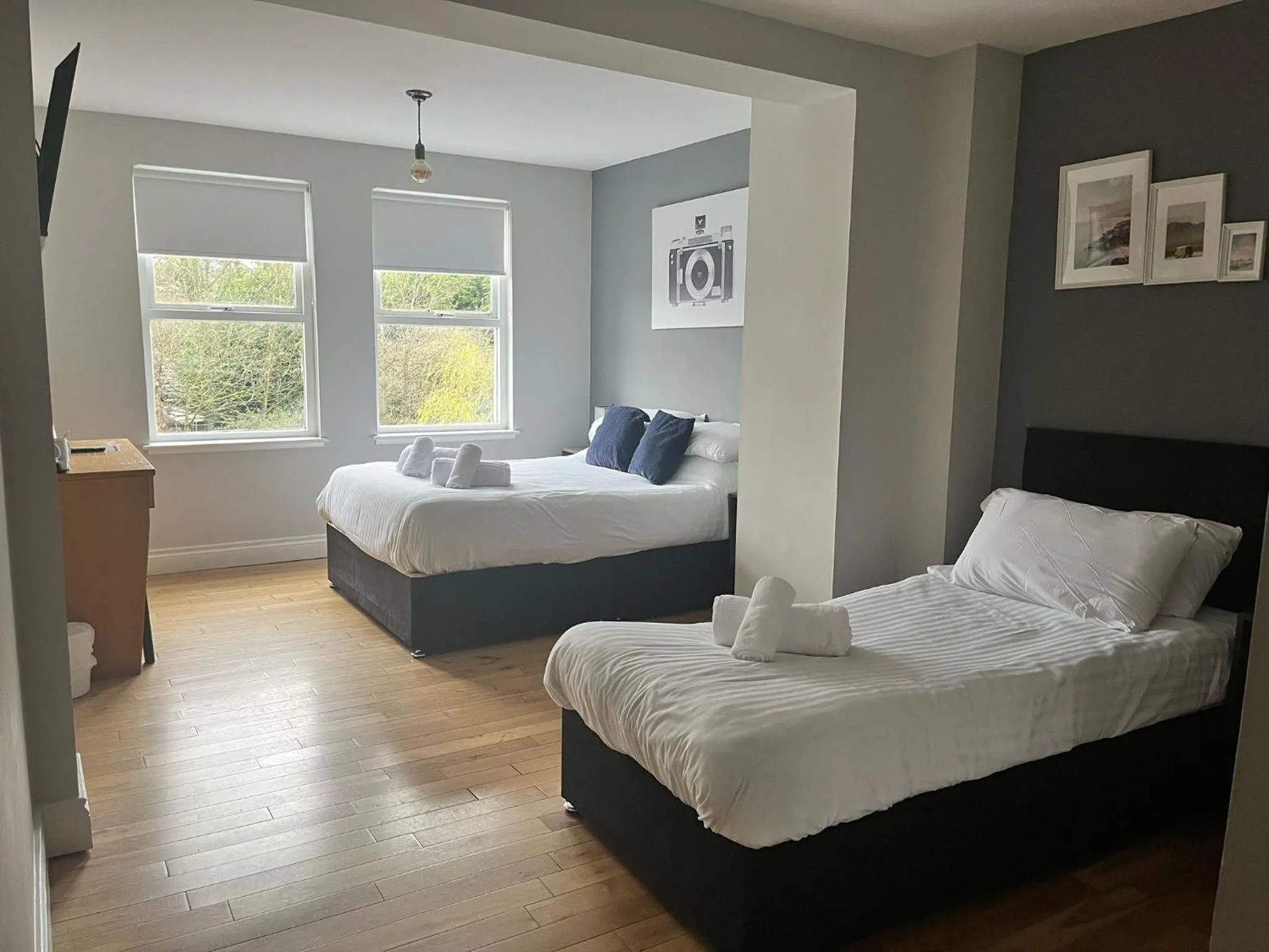 Bed in Laurel Bank Hotel