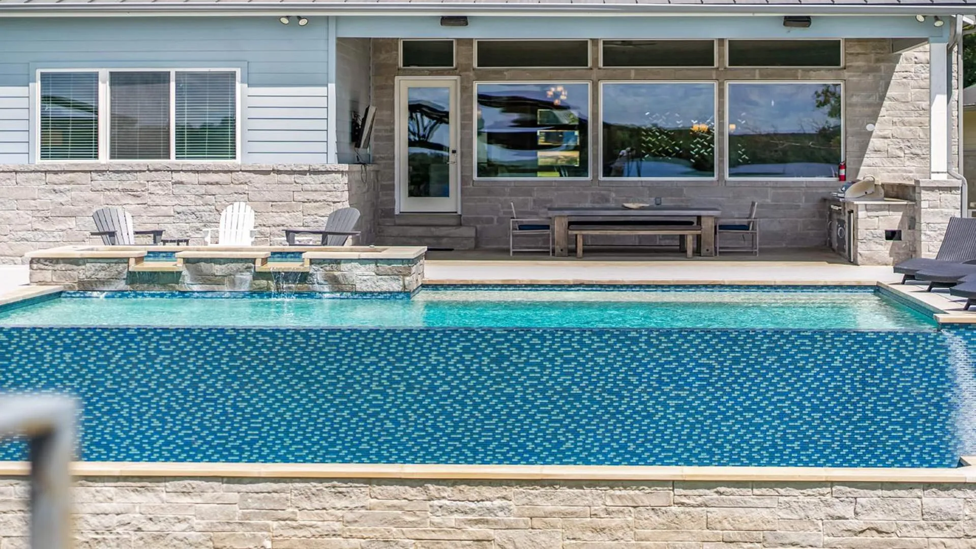 Luxury Waterfront Pool Hot Tub Boat Slips