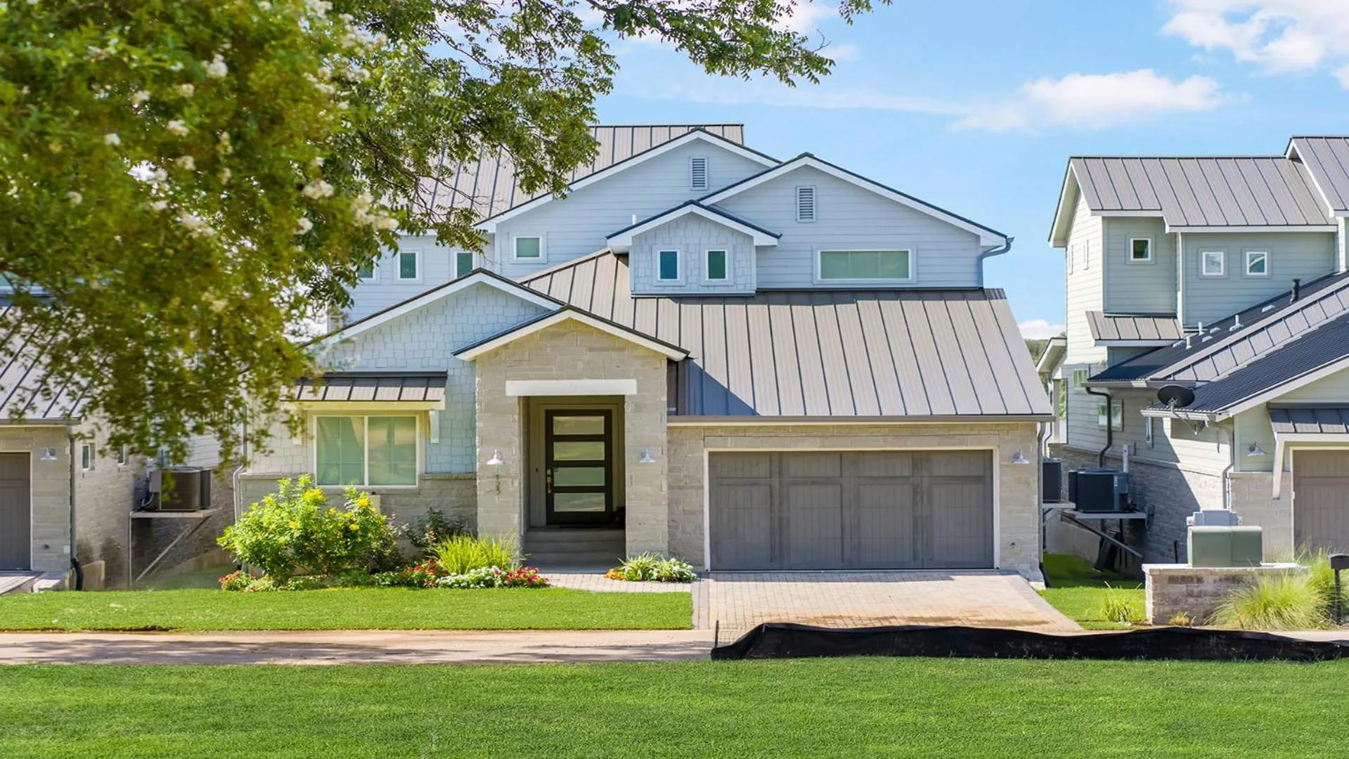 Luxury Waterfront Pool Hot Tub Boat Slips