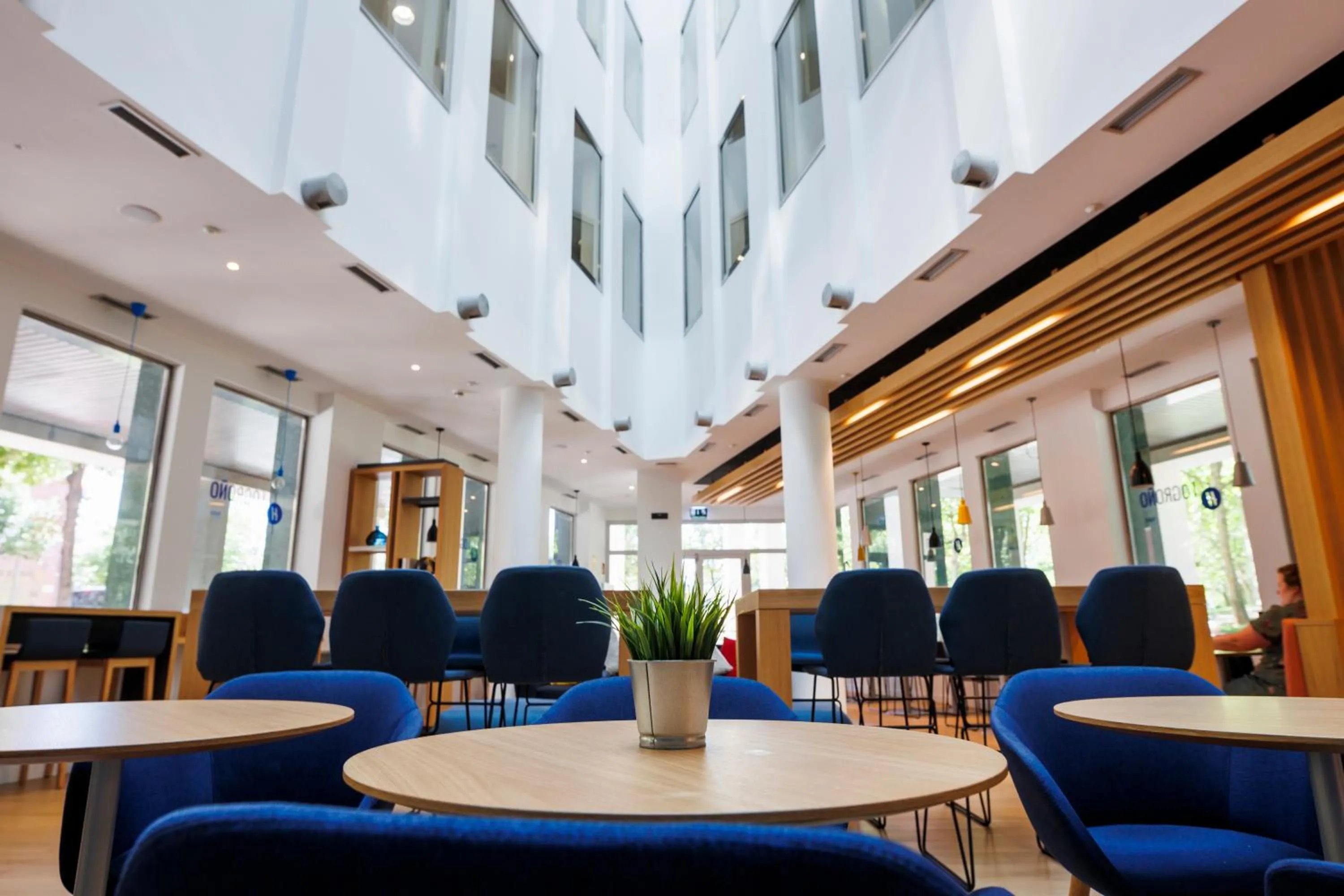 Dining area in Hotel Logroño Parque