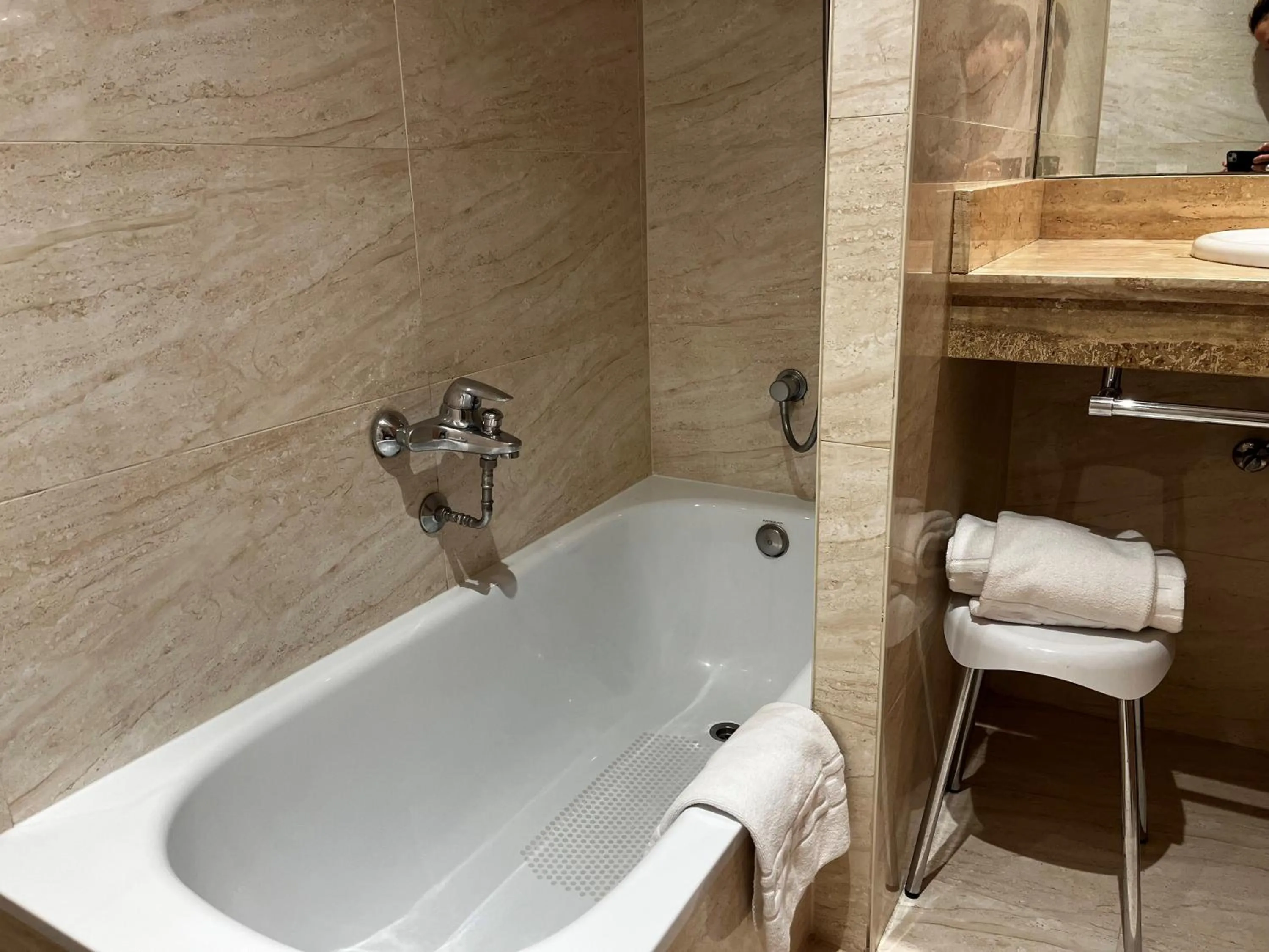 Bathroom in Holiday Inn Express Logroño Rioja by IHG