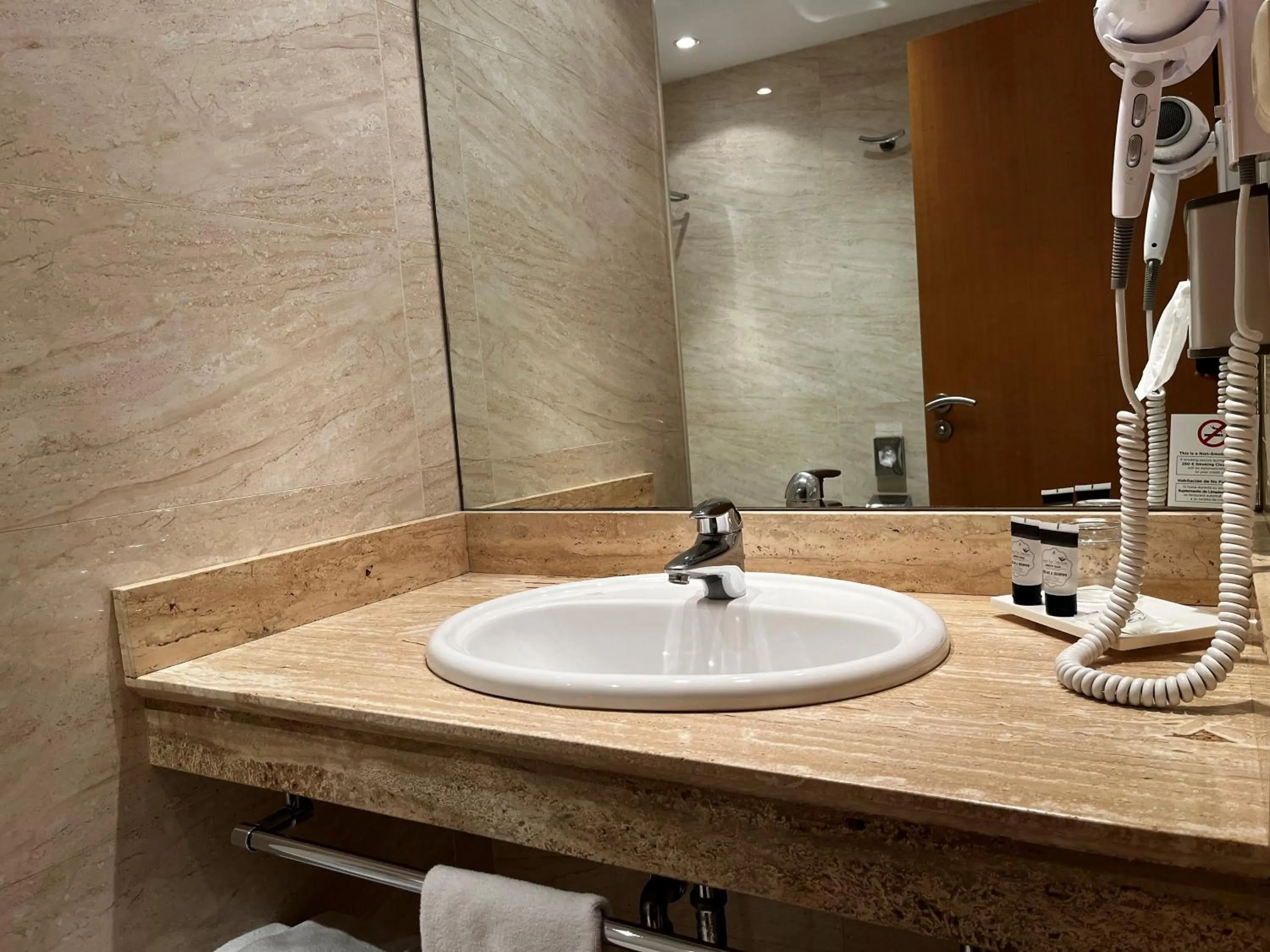 Bathroom in Holiday Inn Express Logroño Rioja by IHG