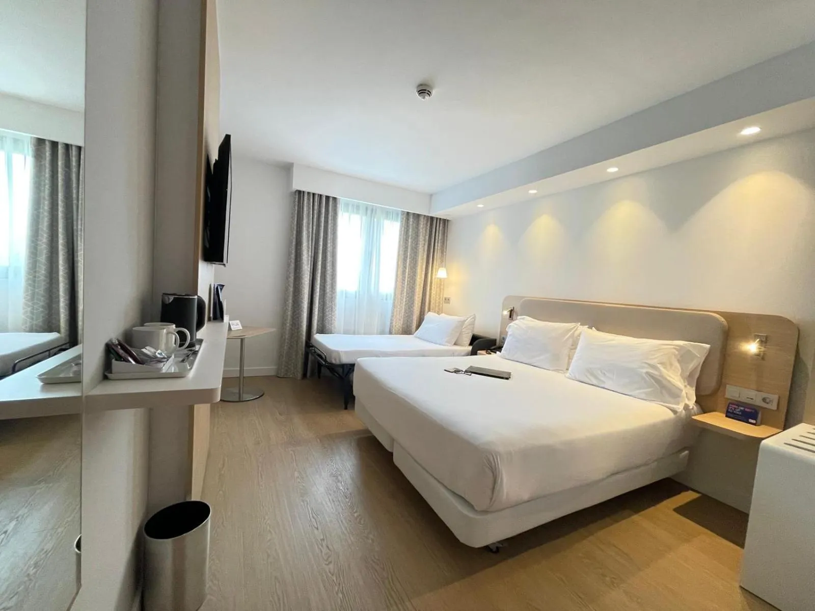 Bedroom, Bed in Holiday Inn Express Logroño Rioja by IHG