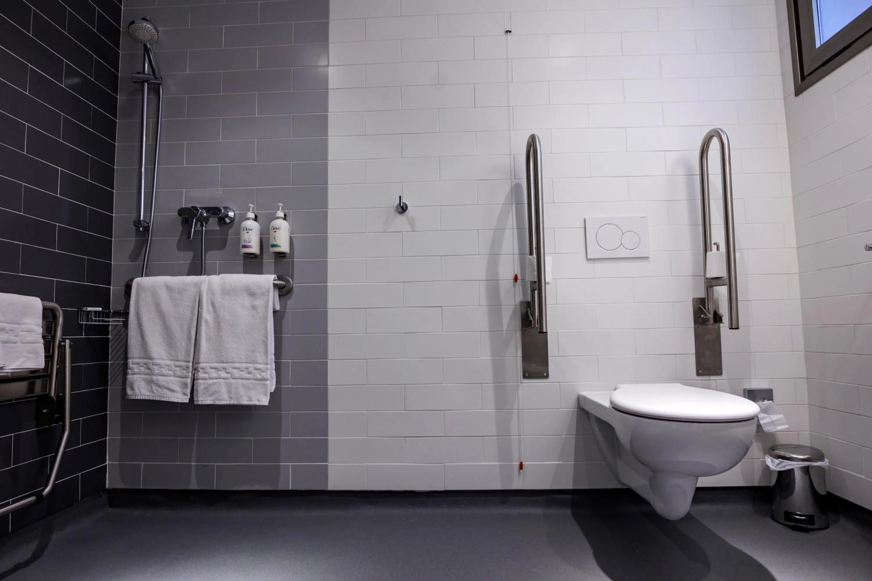 Bathroom in Hotel Logroño Parque