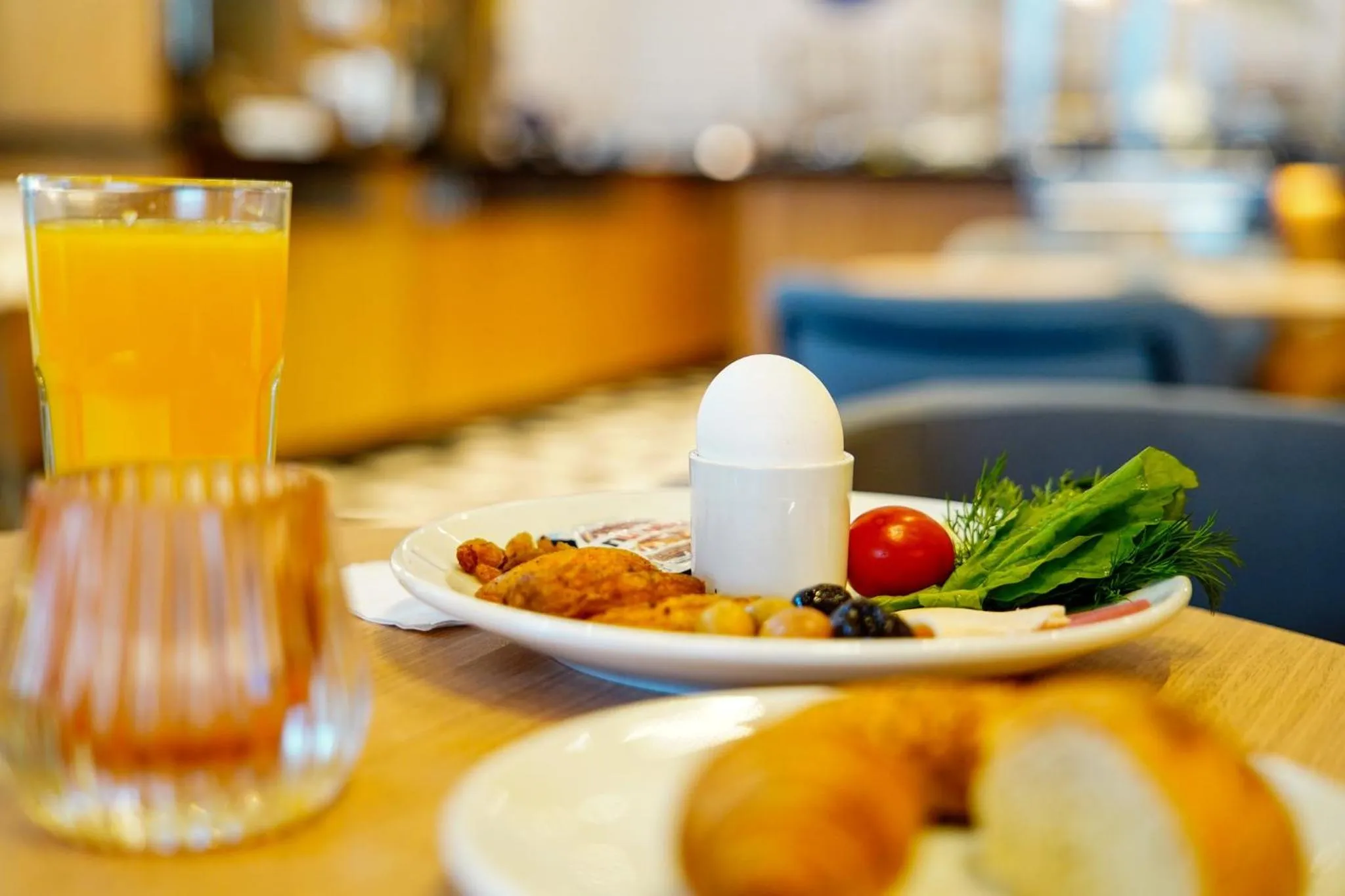 Breakfast in Holiday Inn Express - Ankara - Airport by IHG