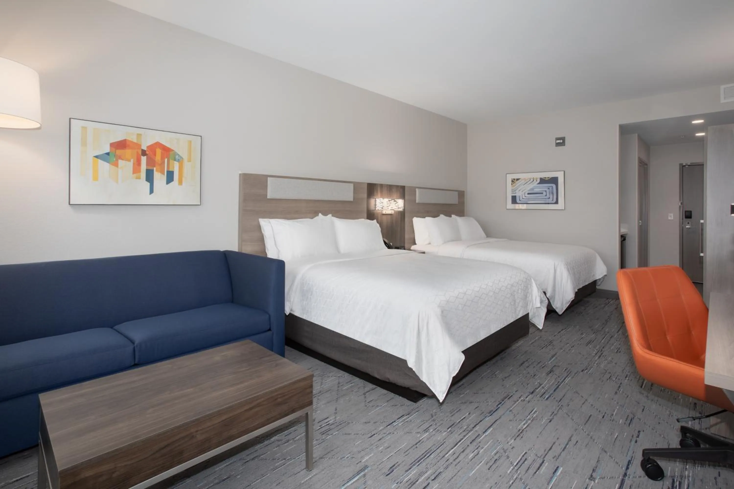 Photo of the whole room, Bed in Holiday Inn Express & Suites - Meridian - Boise West by IHG