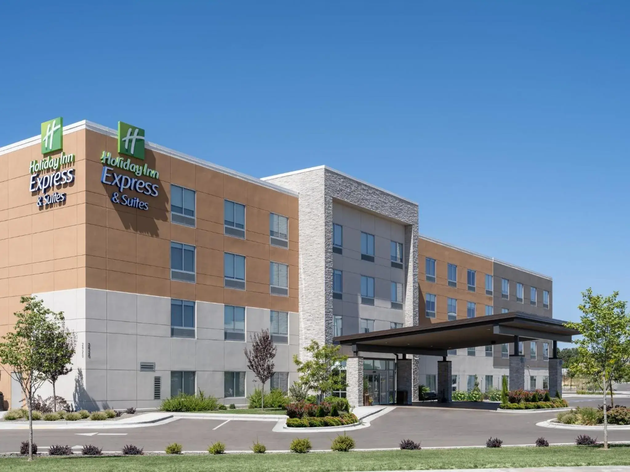 Property building in Holiday Inn Express & Suites - Meridian - Boise West by IHG Property building in Holiday Inn Express & Suites - Meridian - Boise West by IHG