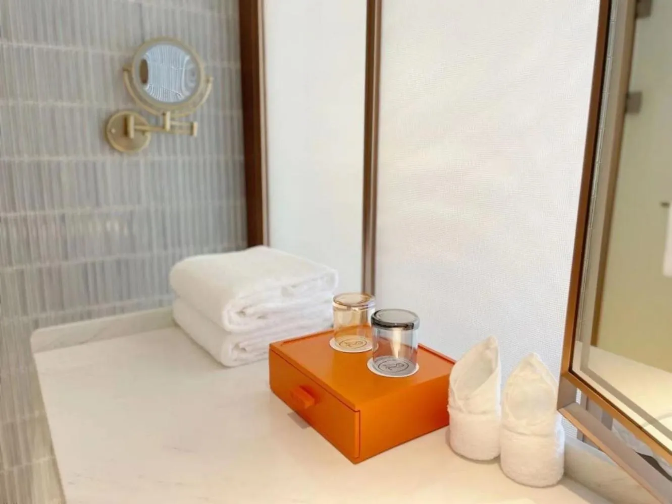 Toilet, Bed in Voco Chongqing Chaotianmen