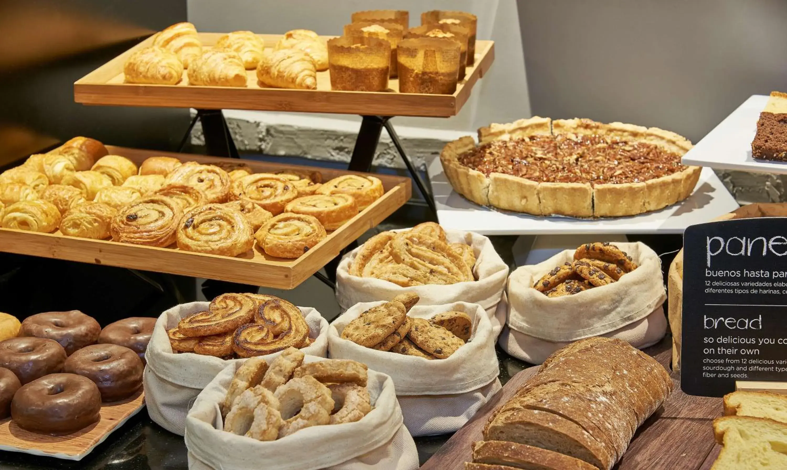 Breakfast in NH Logroño Herencia Rioja Breakfast in NH Logroño Herencia Rioja