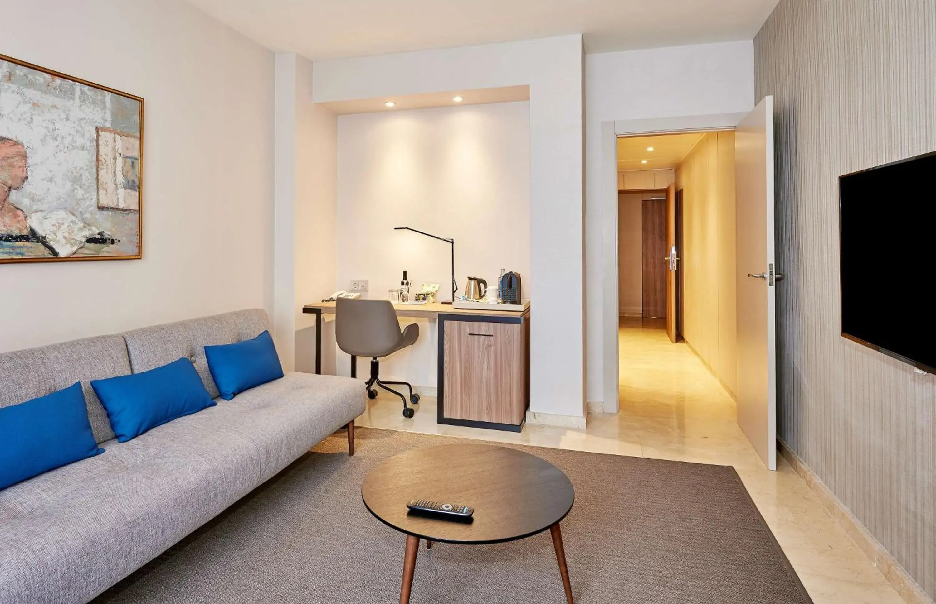 Photo of the whole room in NH Logroño Herencia Rioja Photo of the whole room in NH Logroño Herencia Rioja