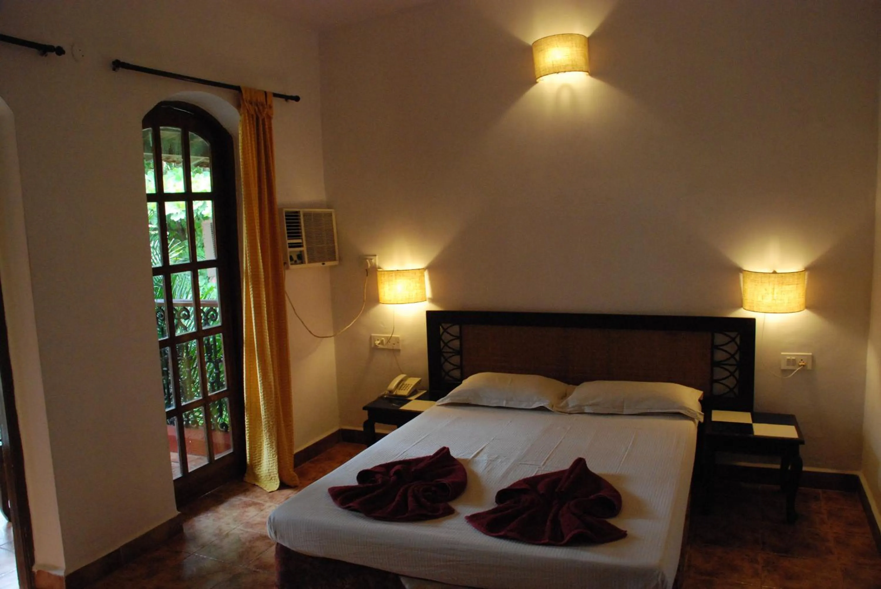 Bed in Sea Breeze Beach Resort Candolim, Goa