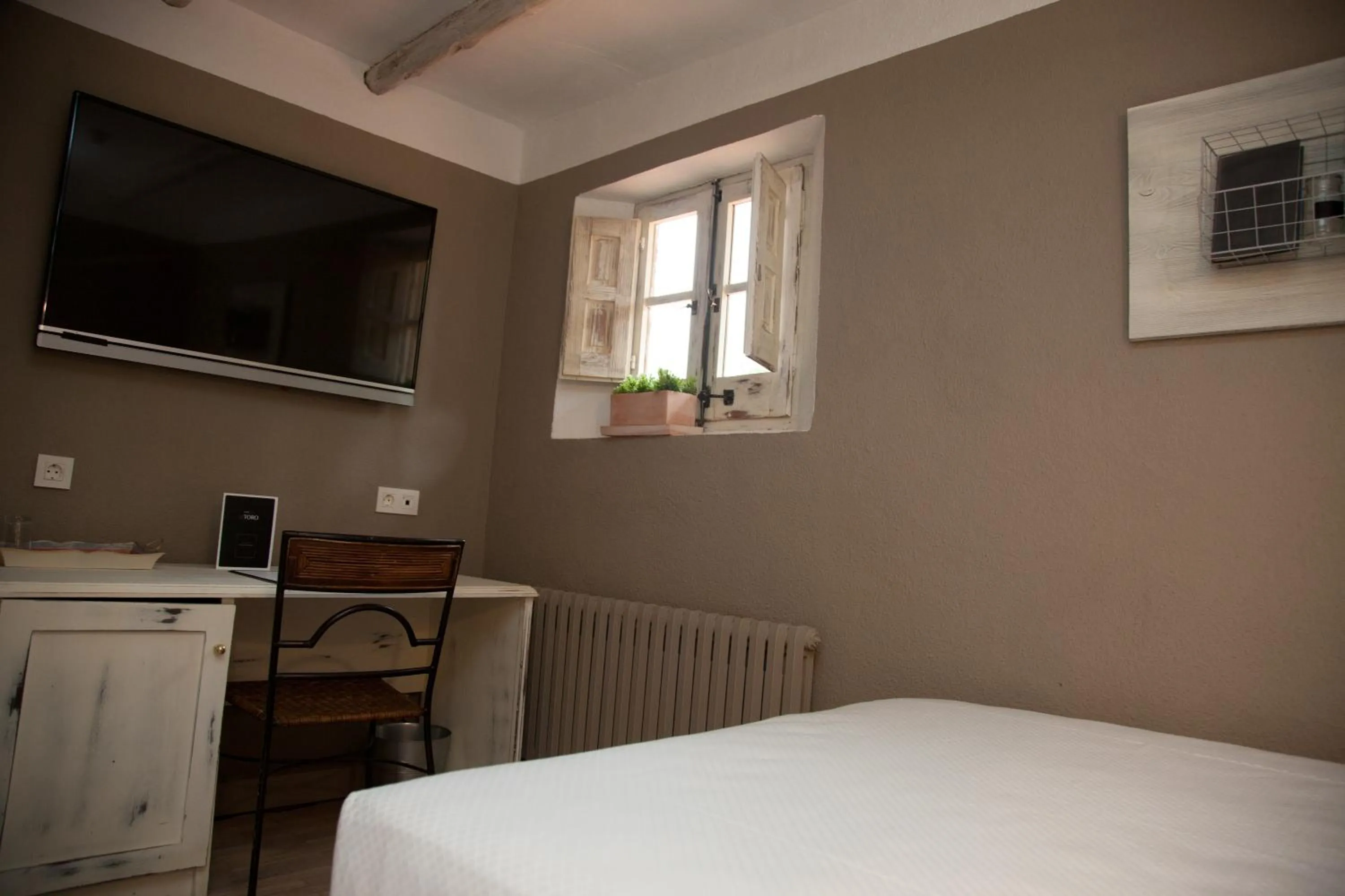 Staff, Bed in Hotel Luze El Toro