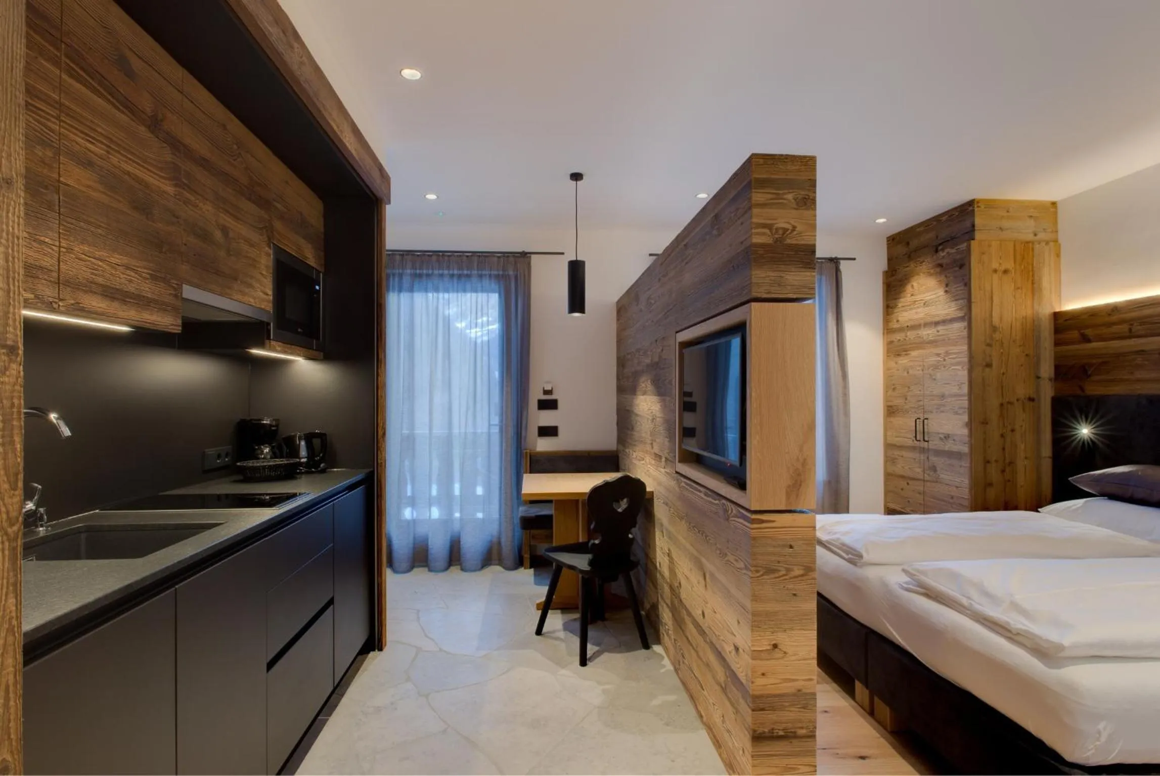 Photo of the whole room, Bed in Residence Magdalena