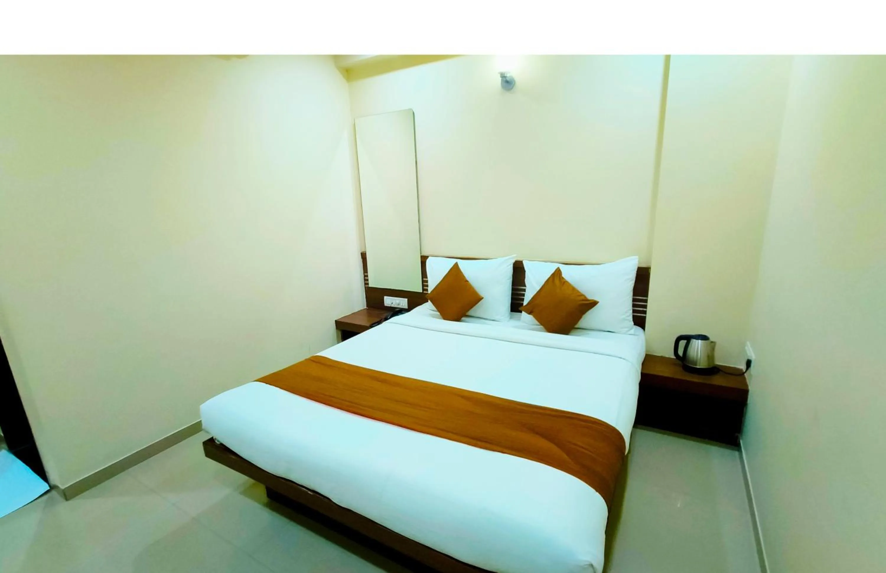 Bedroom, Bed in SAI SRUSHTI by NEEM SQUARE