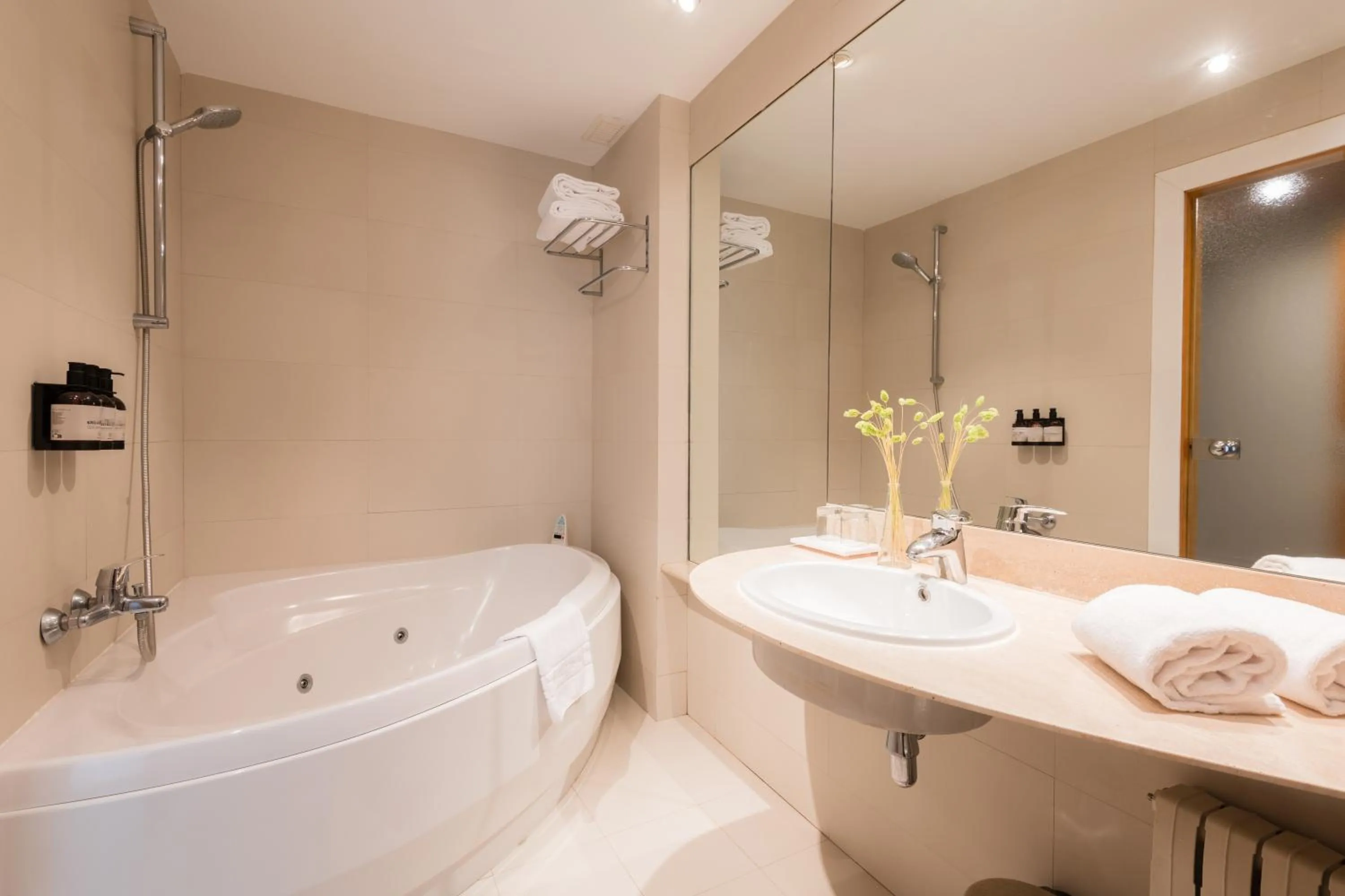 Bathroom in Hotel Ciudad de Valladolid