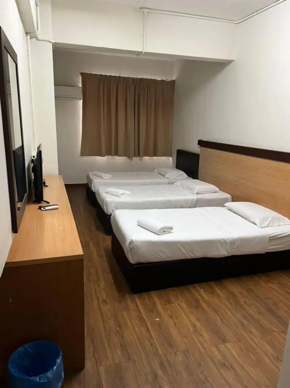 Triple Room in Hotel 75 Temerloh Triple Room in Hotel 75 Temerloh