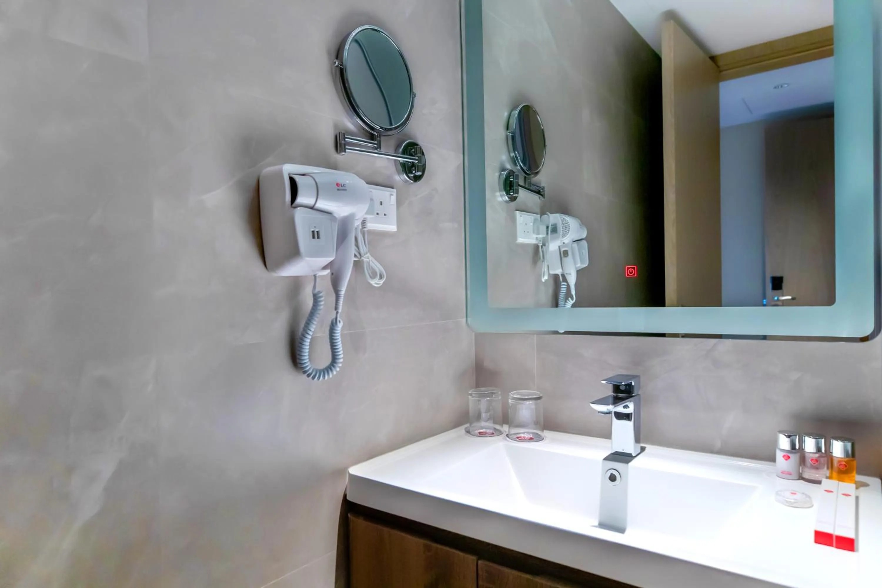 Toilet in Aber City Center