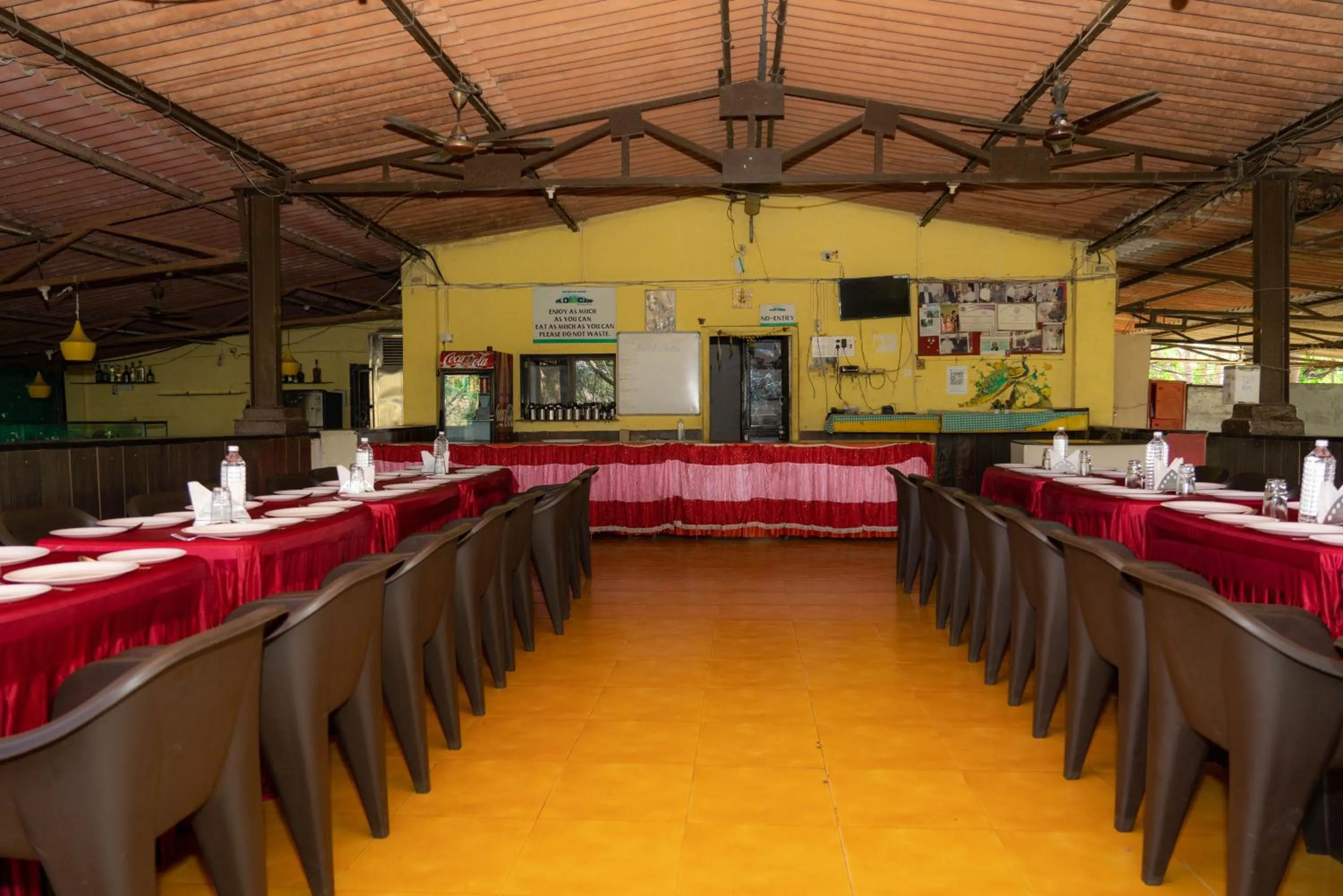 Restaurant/places to eat in Wild Camp- The Nature Resort