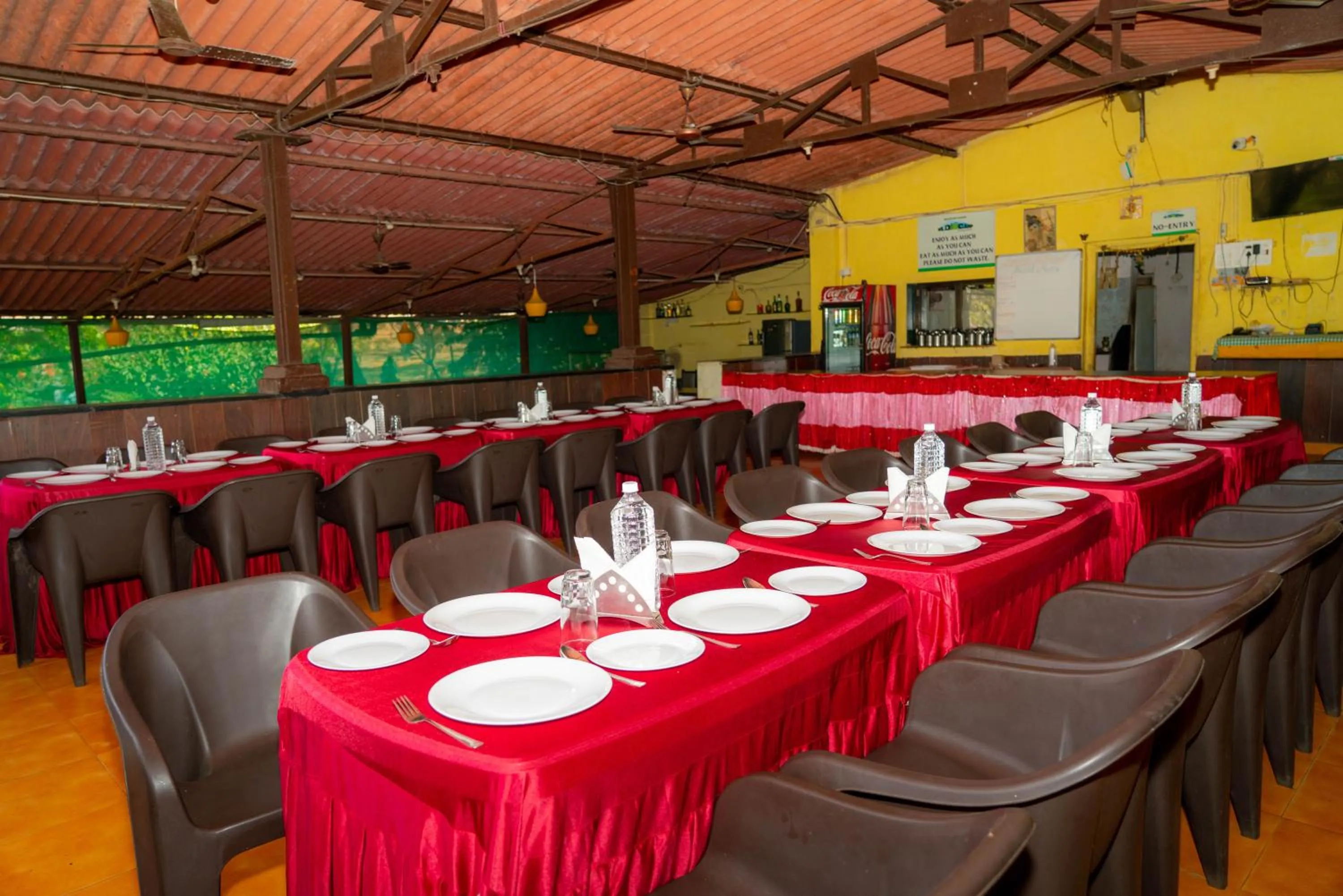 Restaurant/places to eat in Wild Camp- The Nature Resort