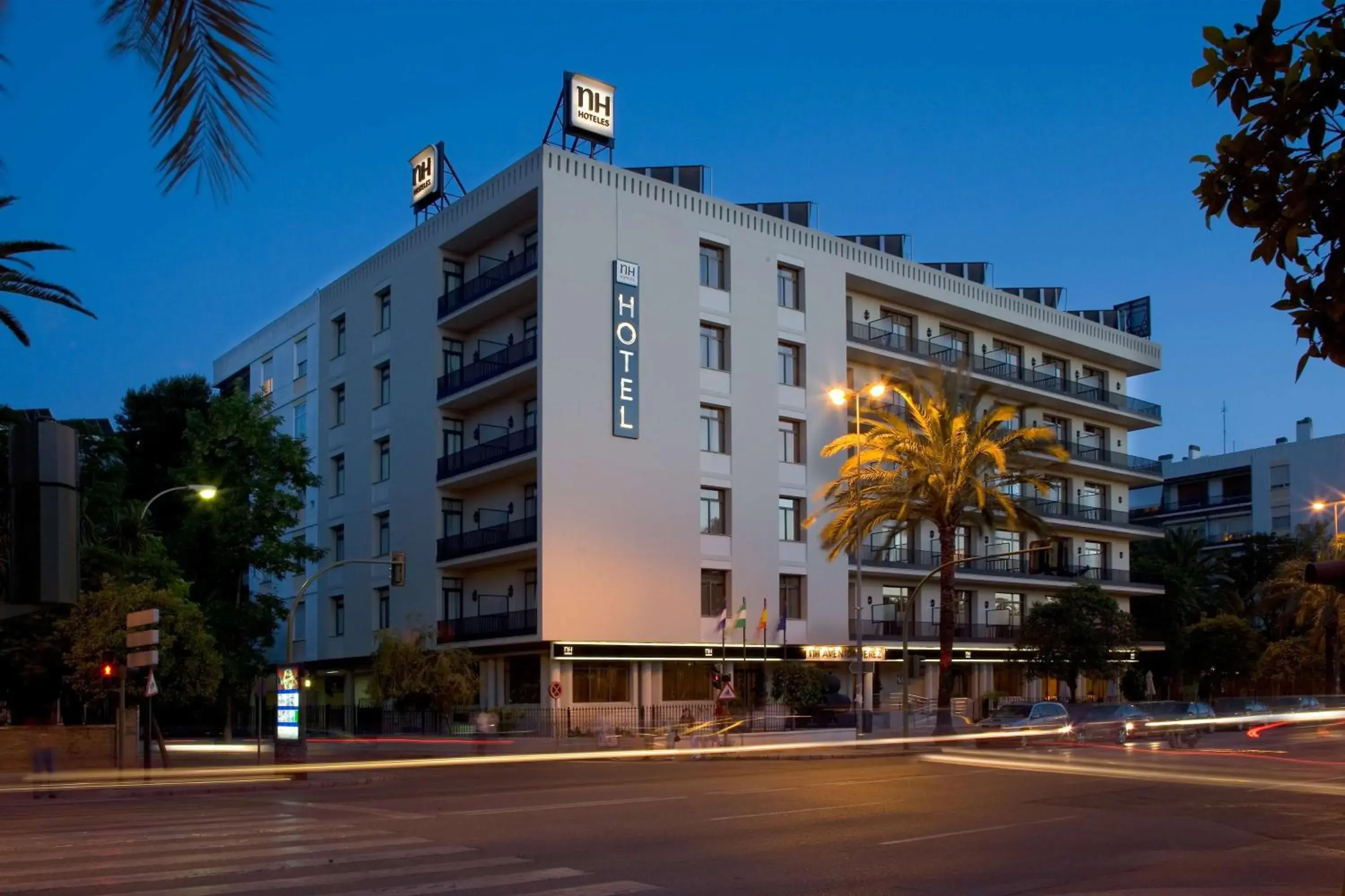 Property building in NH Avenida Jerez Property building in NH Avenida Jerez