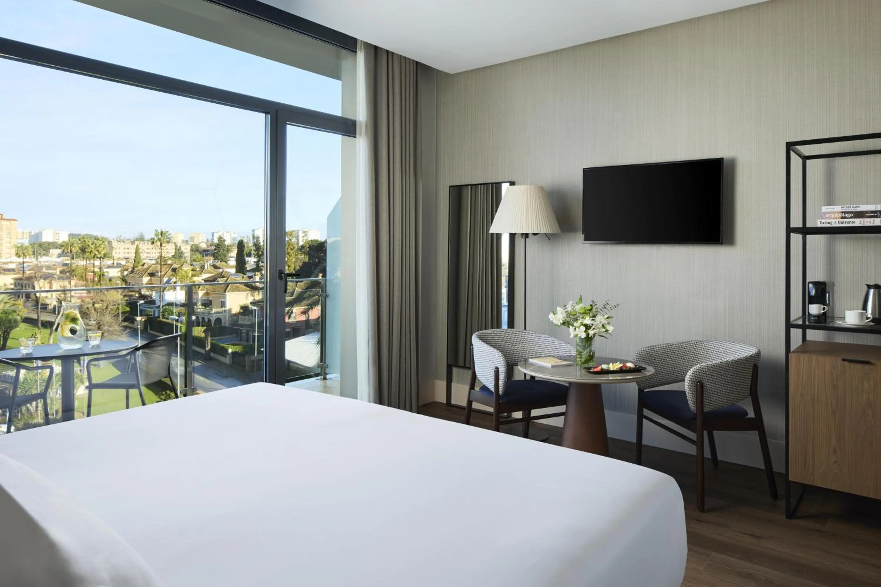 Bedroom, Bed in NH Avenida Jerez