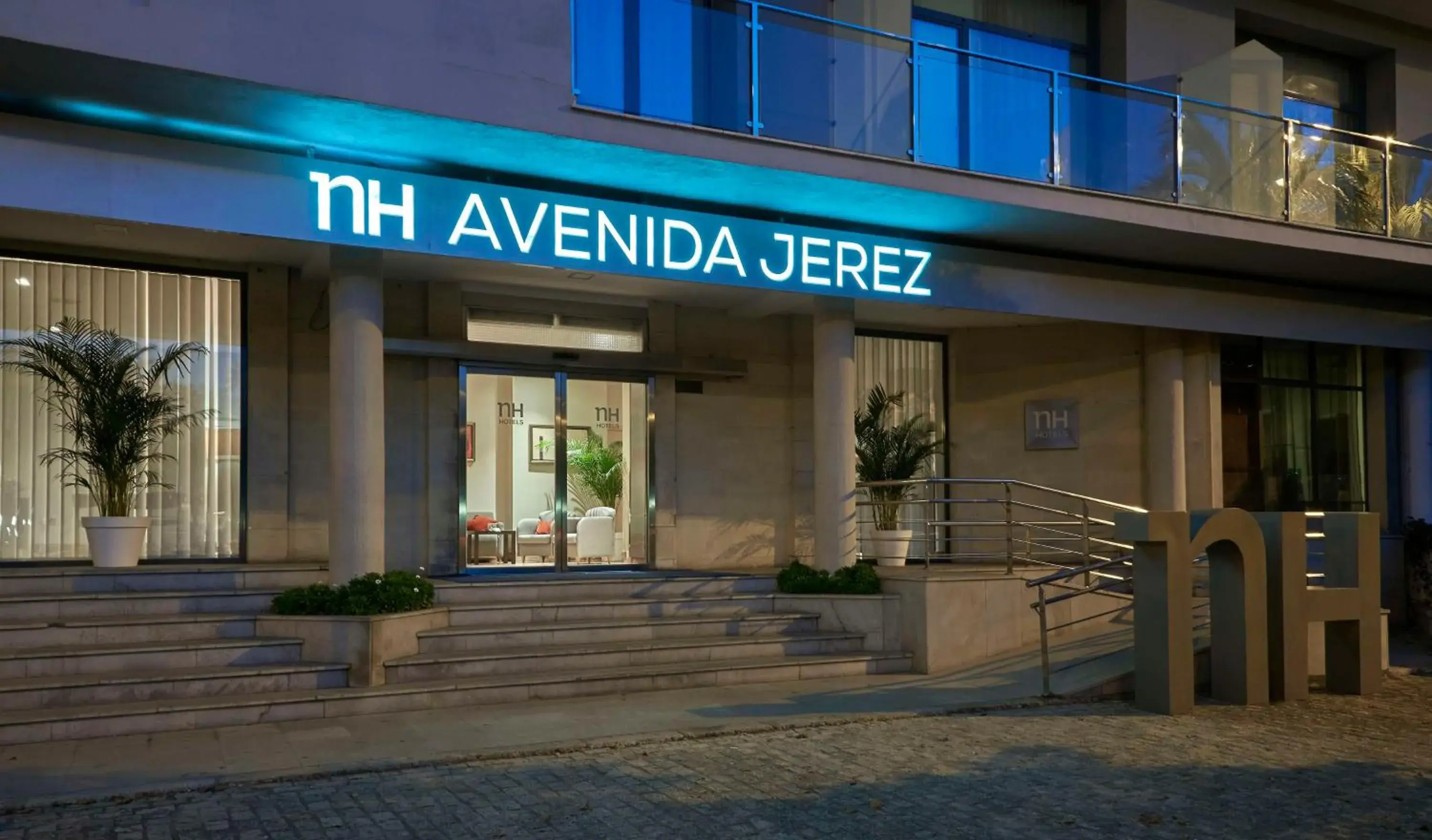 Property building in NH Avenida Jerez Property building in NH Avenida Jerez