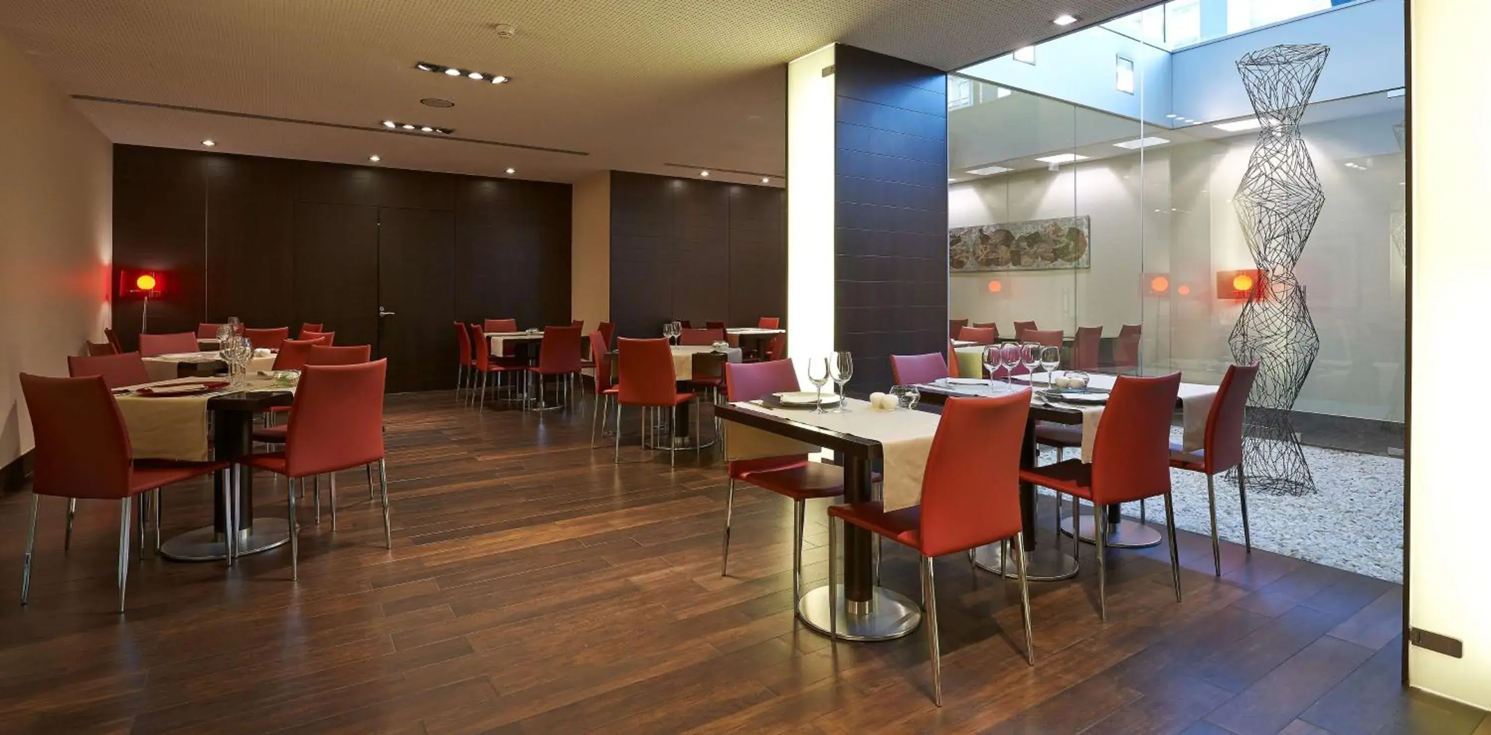 Restaurant/places to eat in NH Sants Barcelona Restaurant/places to eat in NH Sants Barcelona