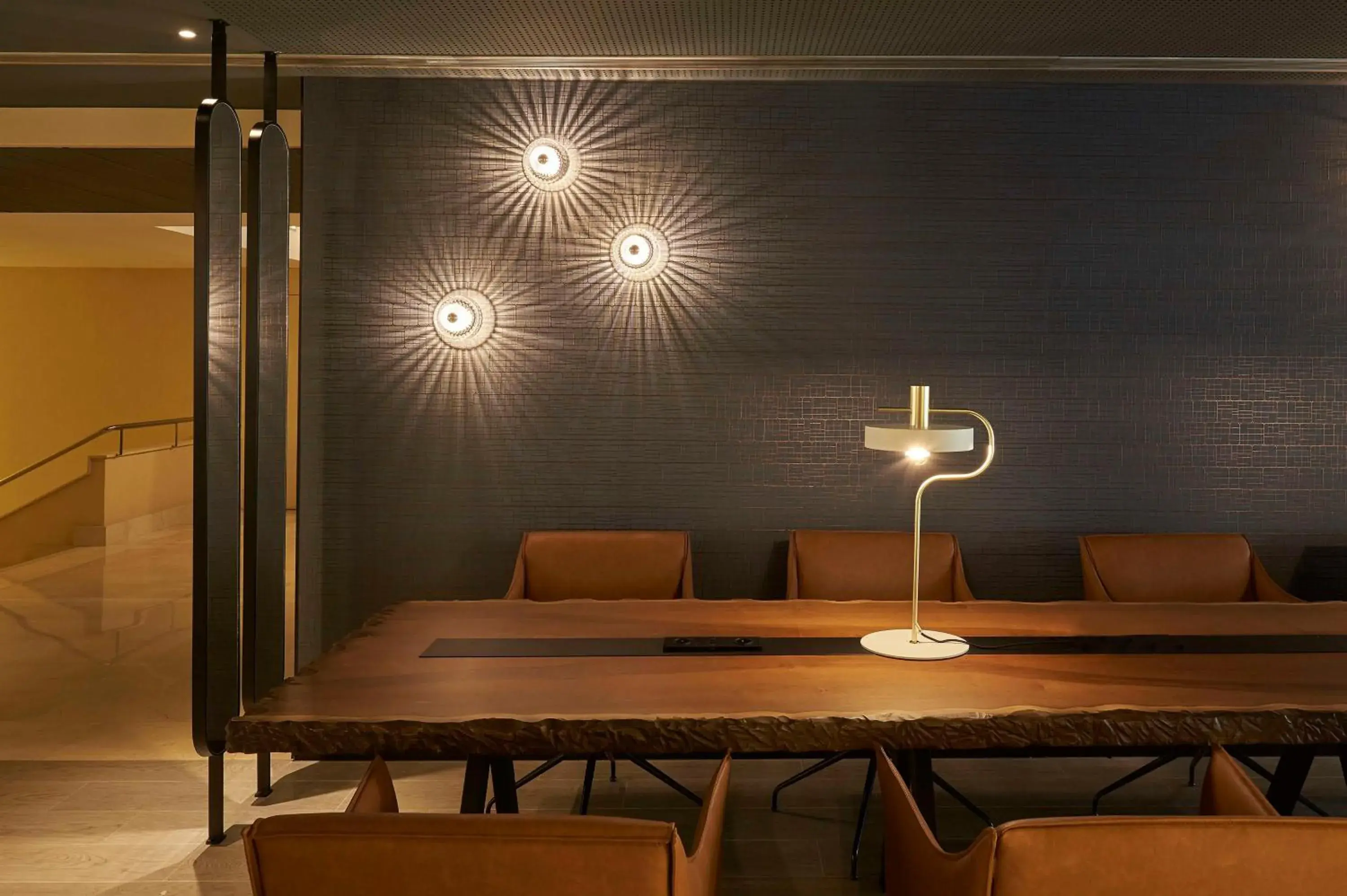 Lounge or bar in NH Sants Barcelona Lounge or bar in NH Sants Barcelona