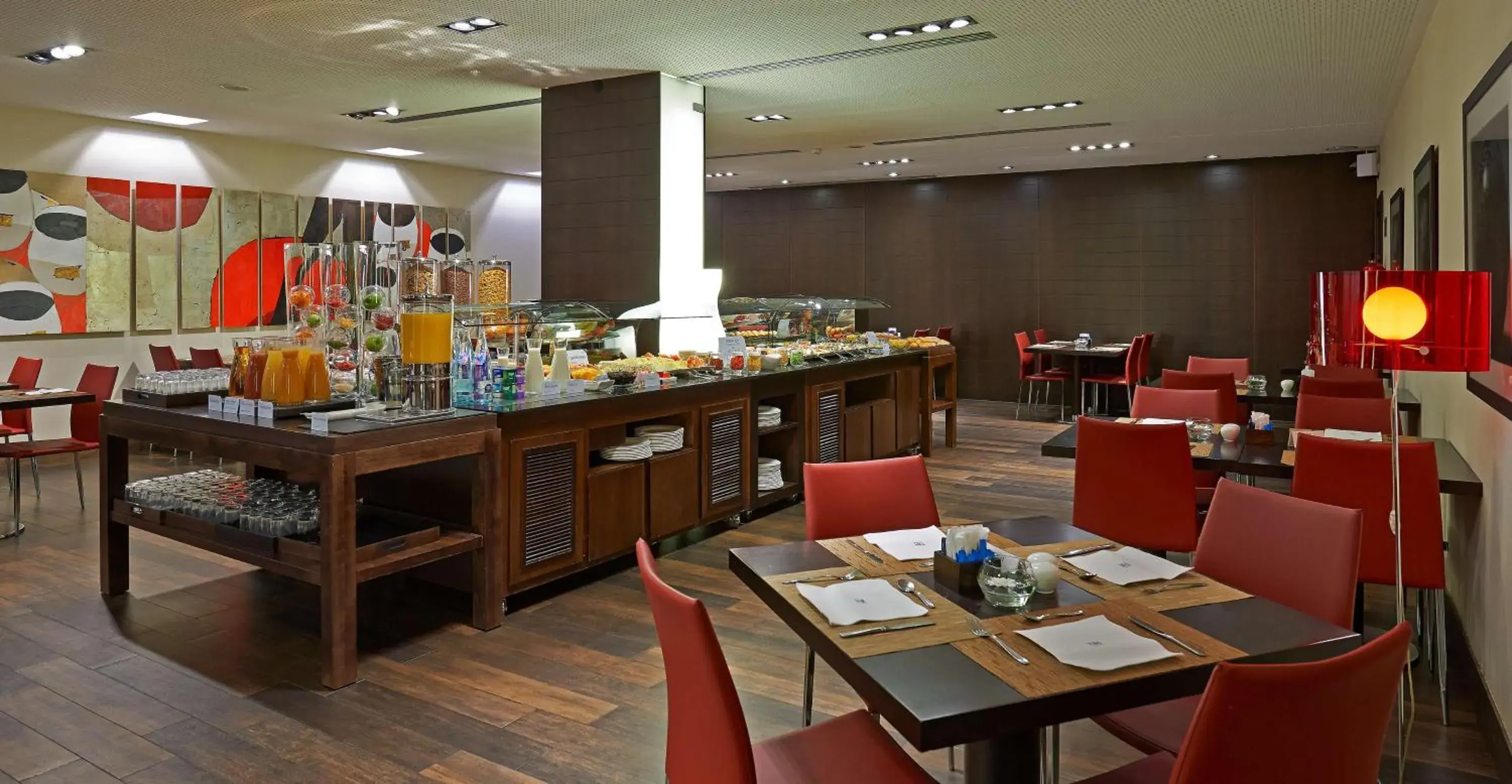 Restaurant/places to eat in NH Sants Barcelona Restaurant/places to eat in NH Sants Barcelona