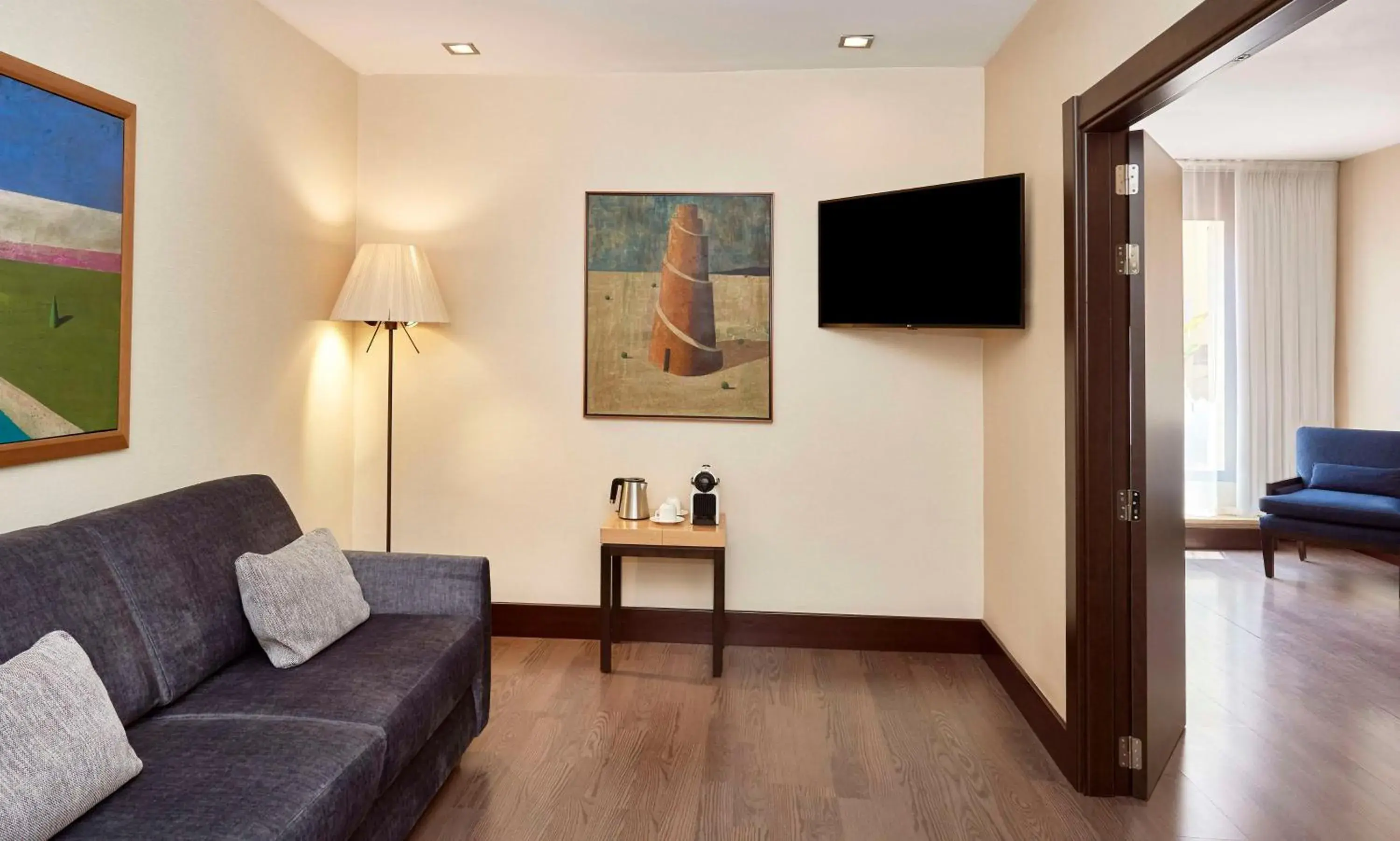Photo of the whole room in NH Barcelona Eixample Photo of the whole room in NH Barcelona Eixample