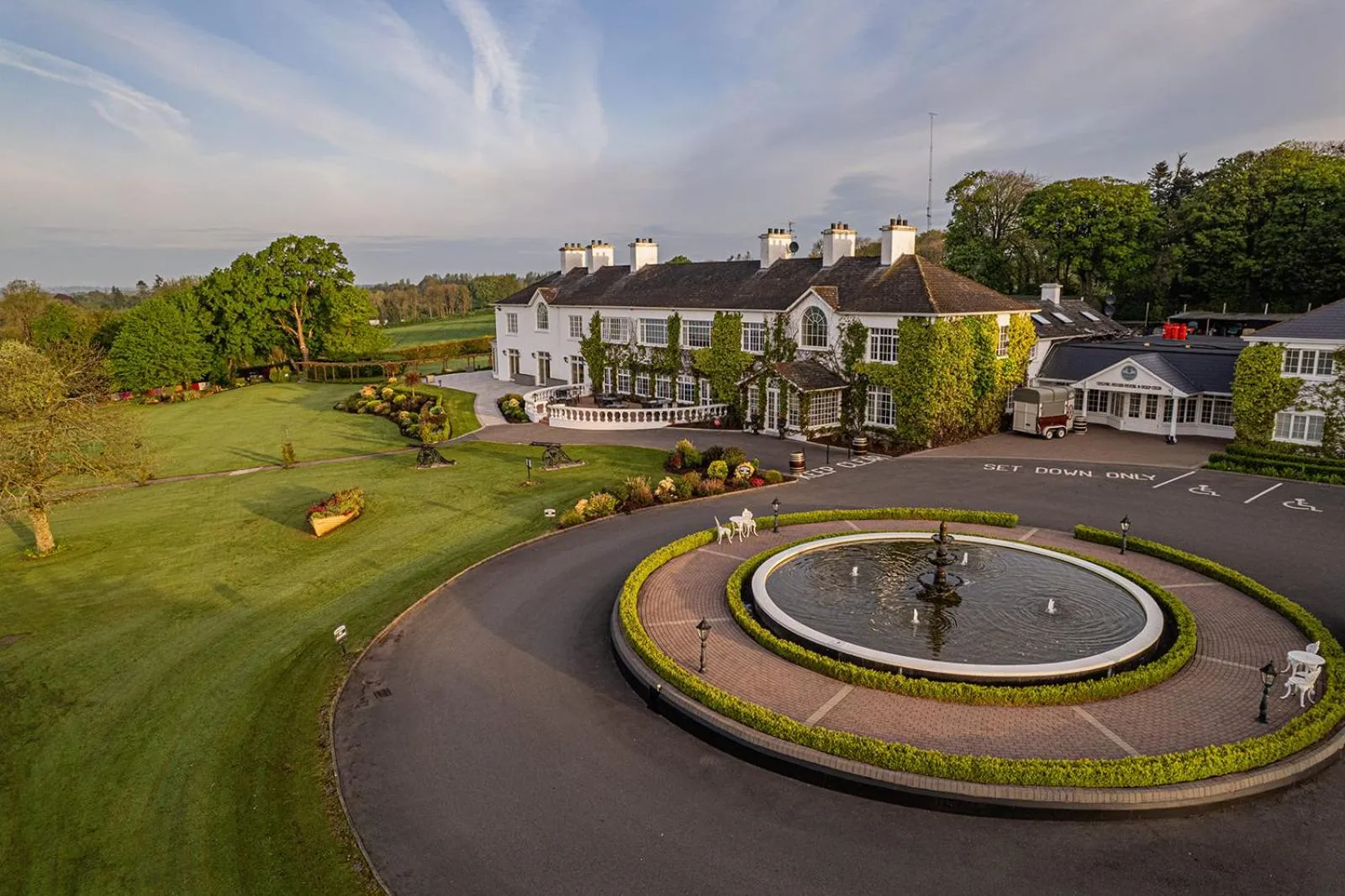 Crover House Hotel & Golf Club