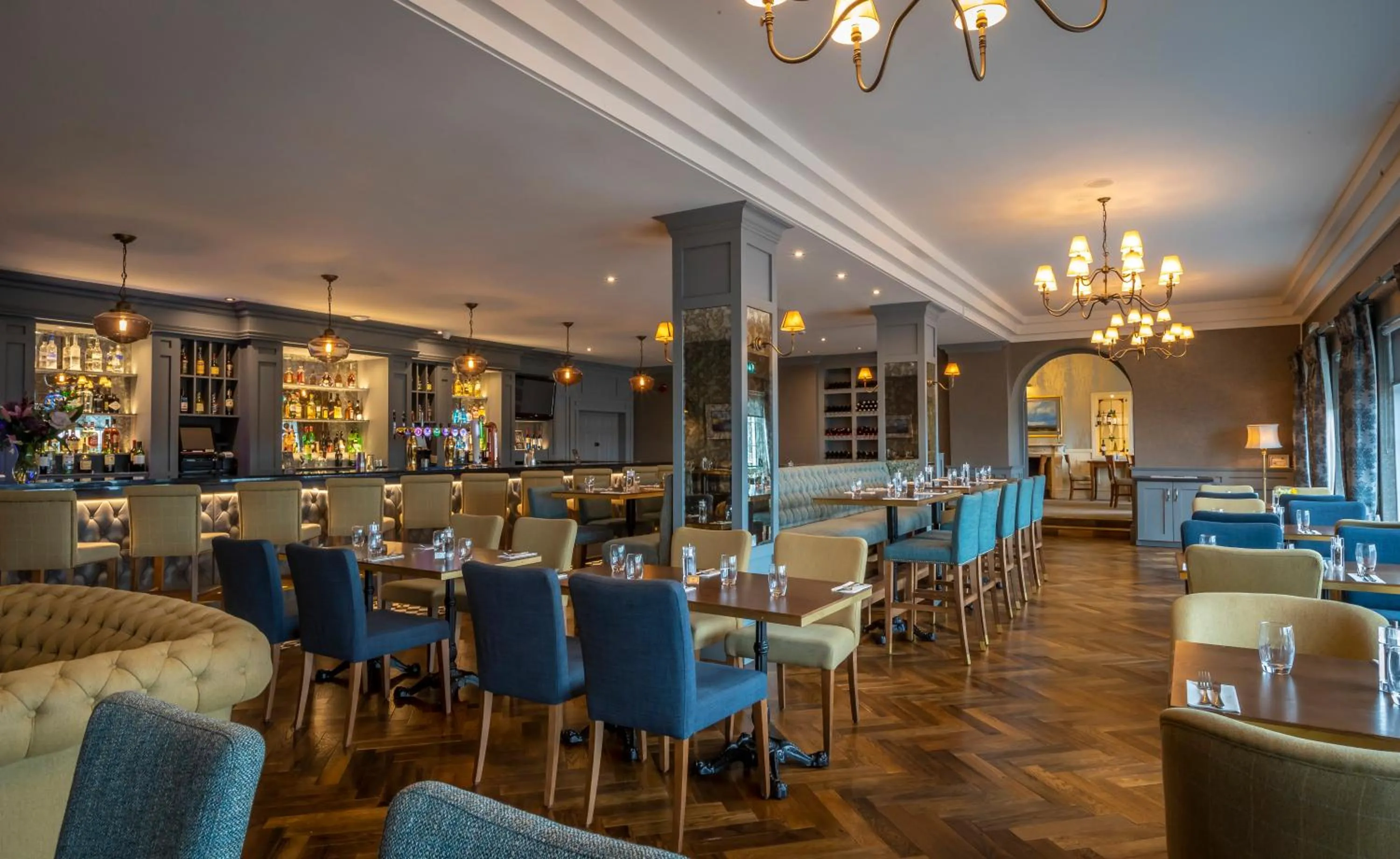 Lounge or bar in Crover House Hotel & Golf Club