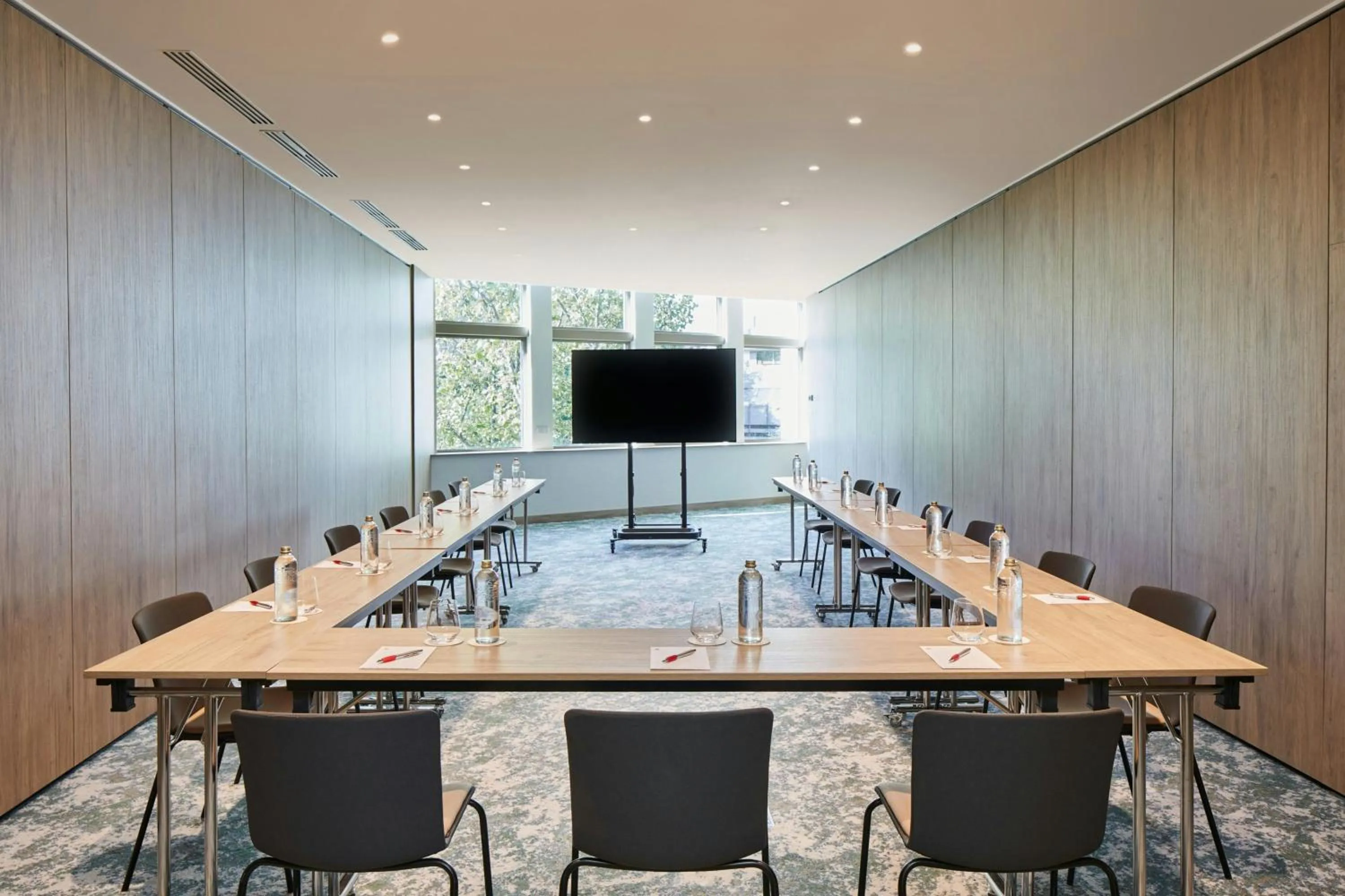 Meeting/conference room in Madrid Marriott Hotel Princesa Plaza