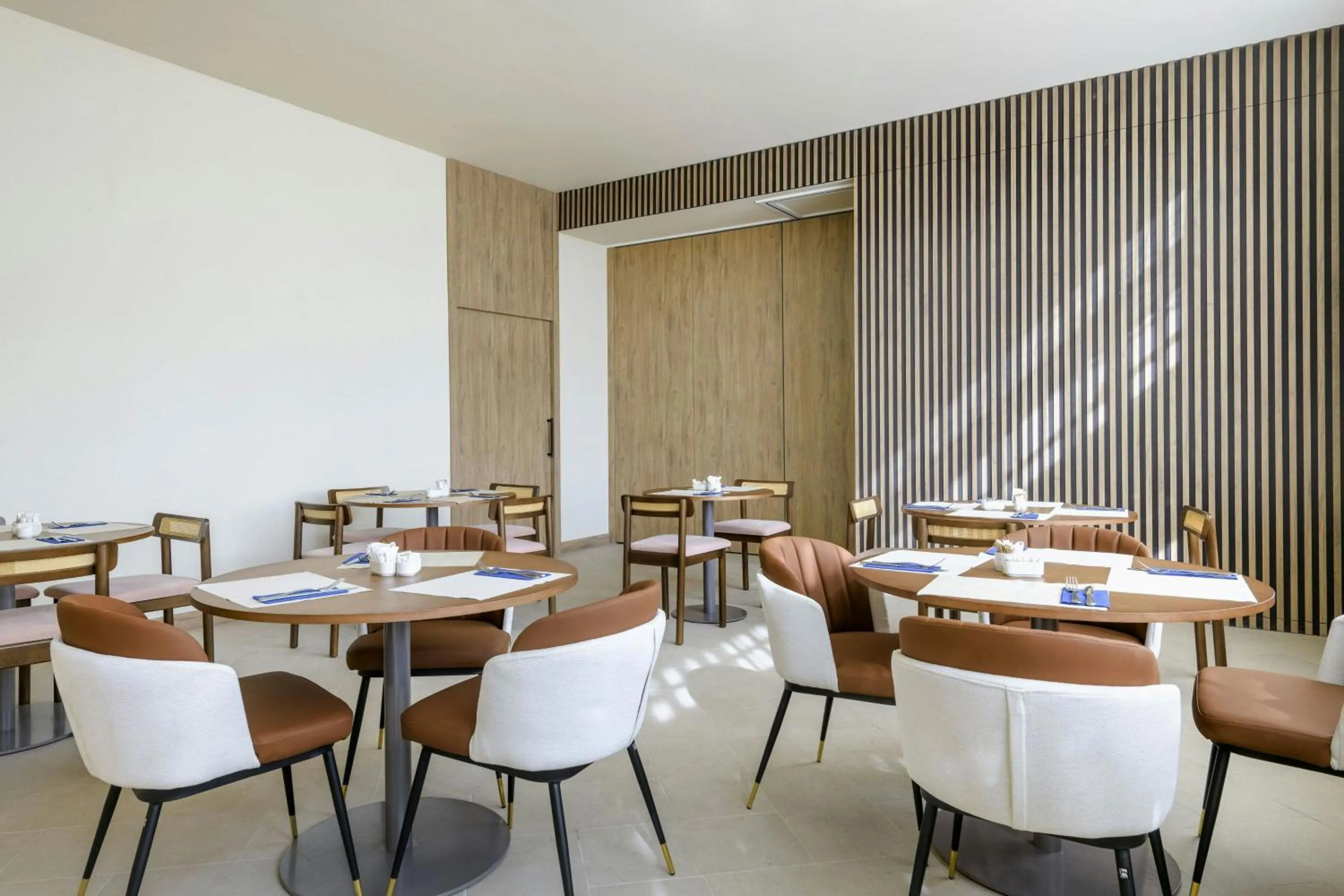 Meeting/conference room in Madrid Marriott Hotel Princesa Plaza